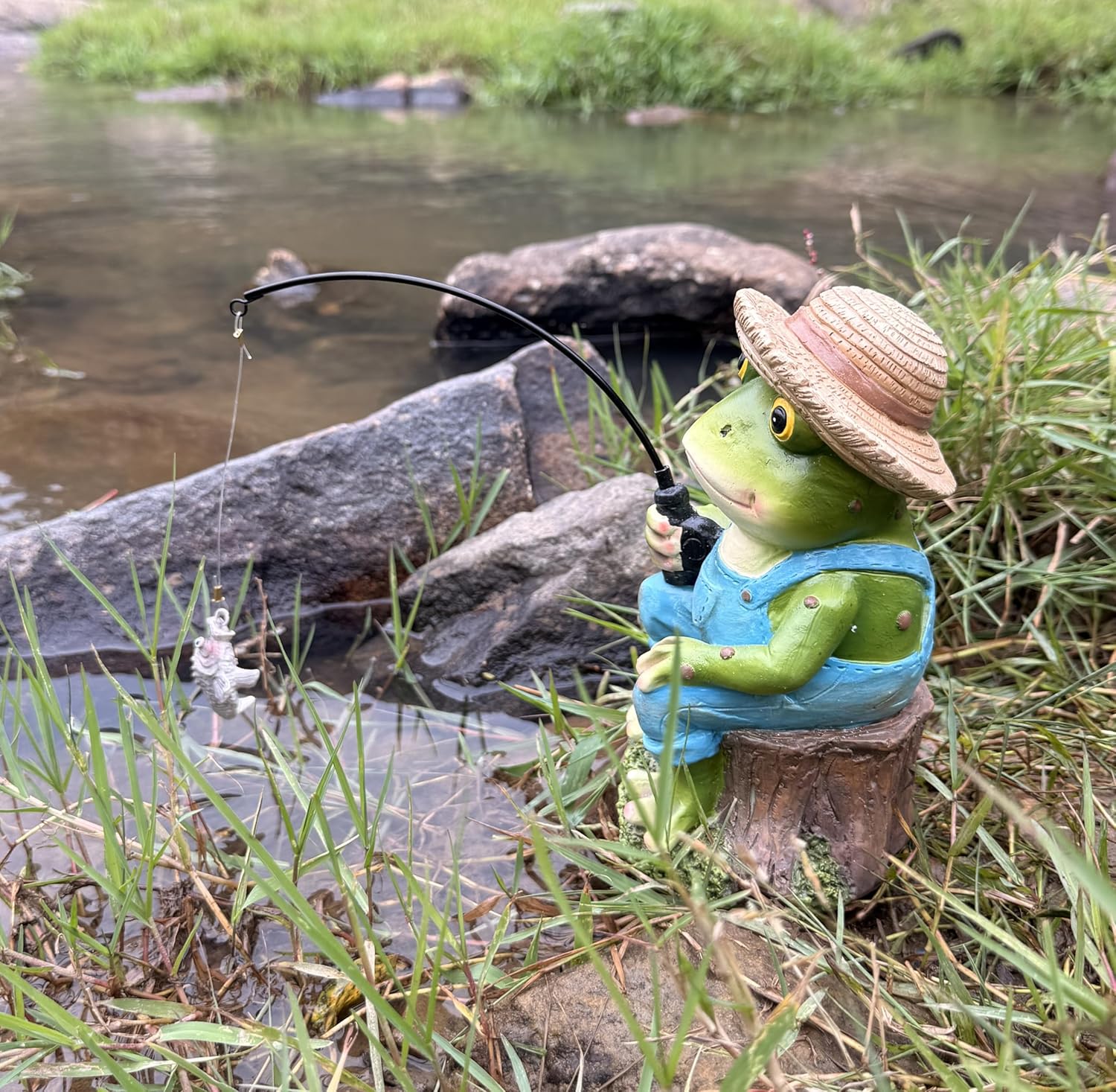 coolboy Garden Pond Frog Outdoor Statue,Animal Decorations for Yard Fishing Statue & Figurines Outdoor Garden Decor,Fishing Frog Sculpture for Waterfalls or Koi Pond Decor,Gifts for Fishing Lovers - Image 6