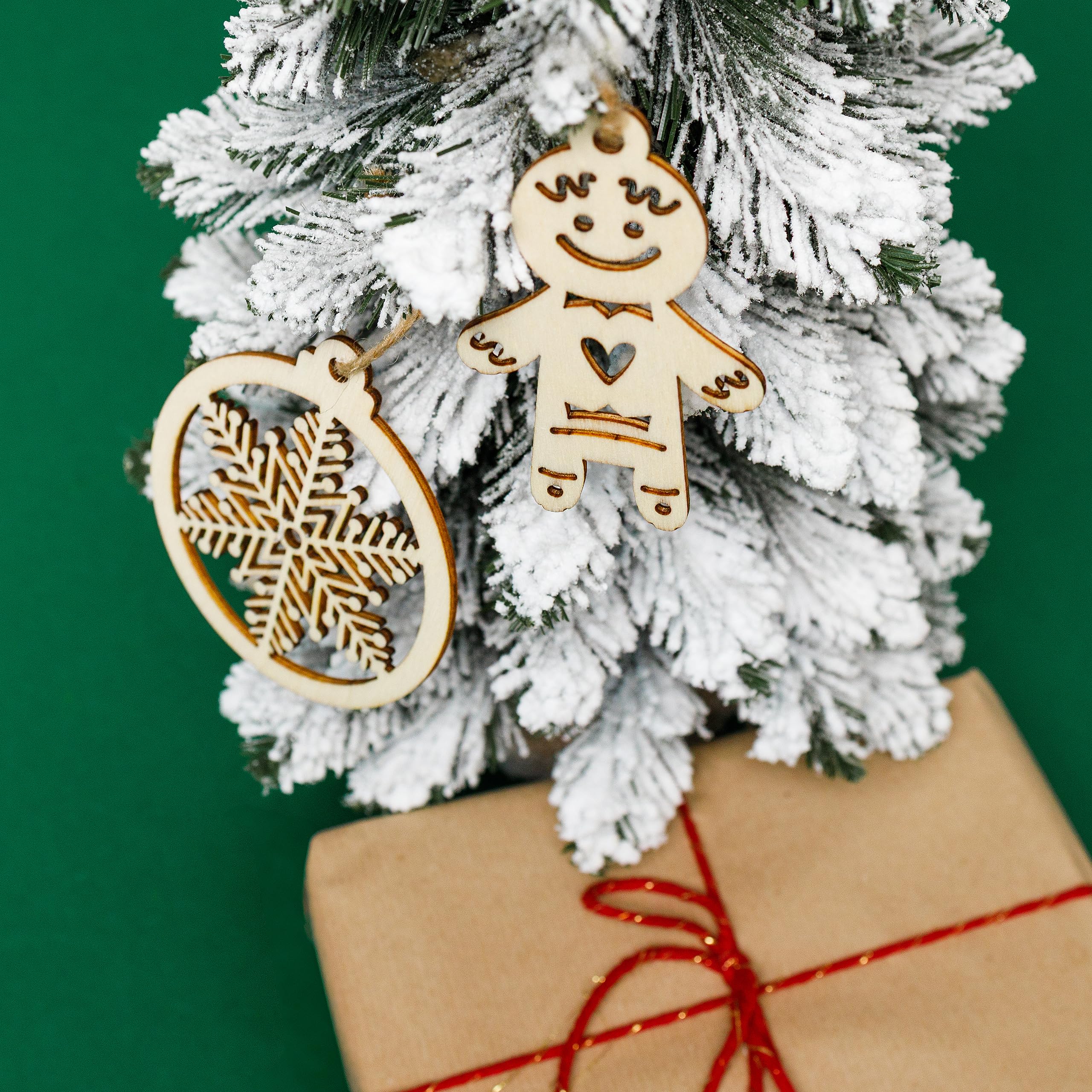 Sagoma albero di natale in legno grezzo cm 5,5 cf 10 pezzi - Dettagli, Articoli da Regalo, Giocattoli in Legno, Artigianato Italiano