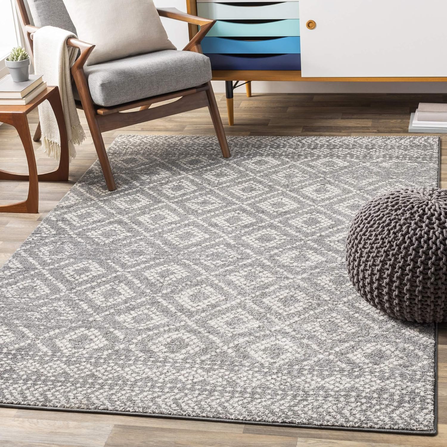 Livabliss Candis Area Rug 5'3" x 7'3", 5 ft (3 in) x 7 ft (3 in), Medium Gray