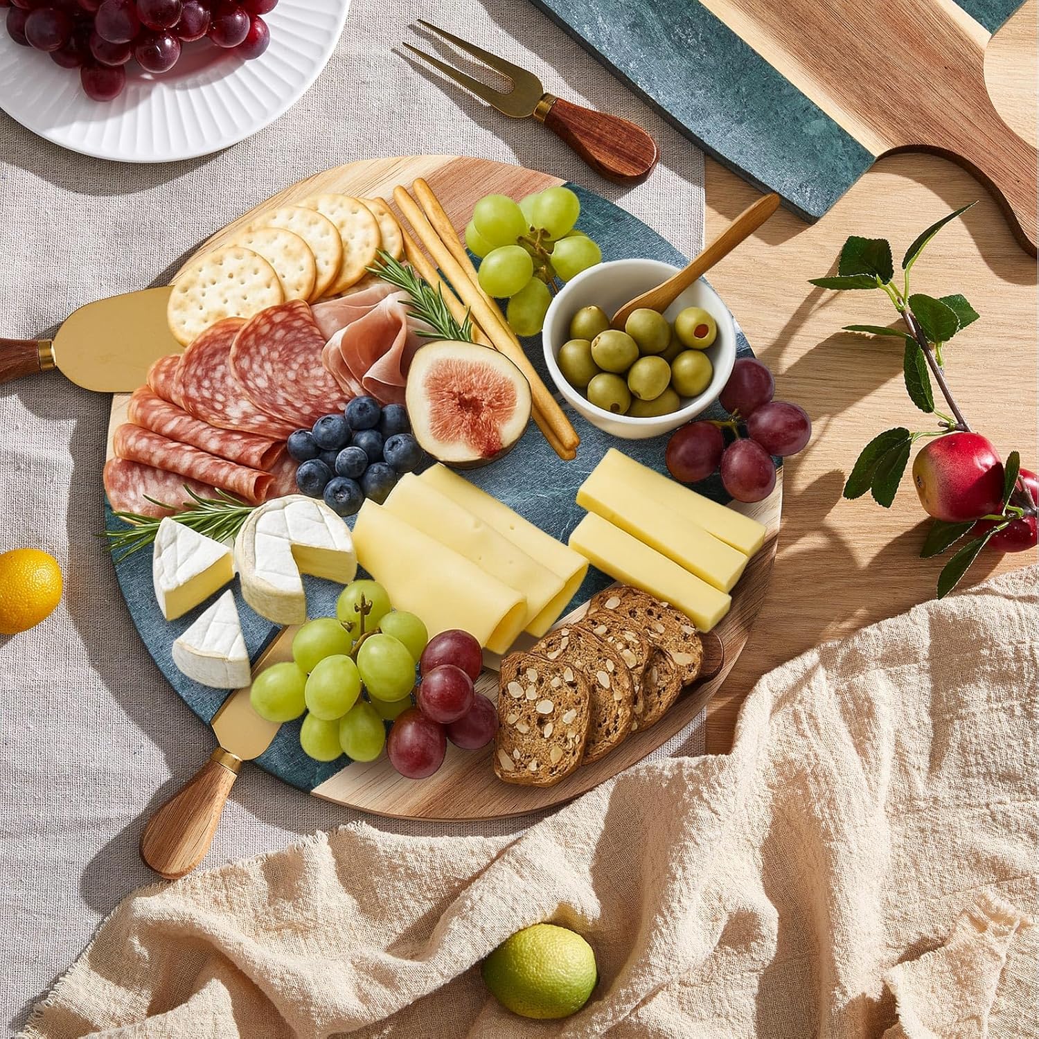 Green Marble Cutting Board Marble and Wood Charcuterie Board Gift Set House Warming Gifts New Home with Cheese Knives Acacia Cheese Platter with Handle for Valentine's Day Wedding Party Gift(Round) - Image 5