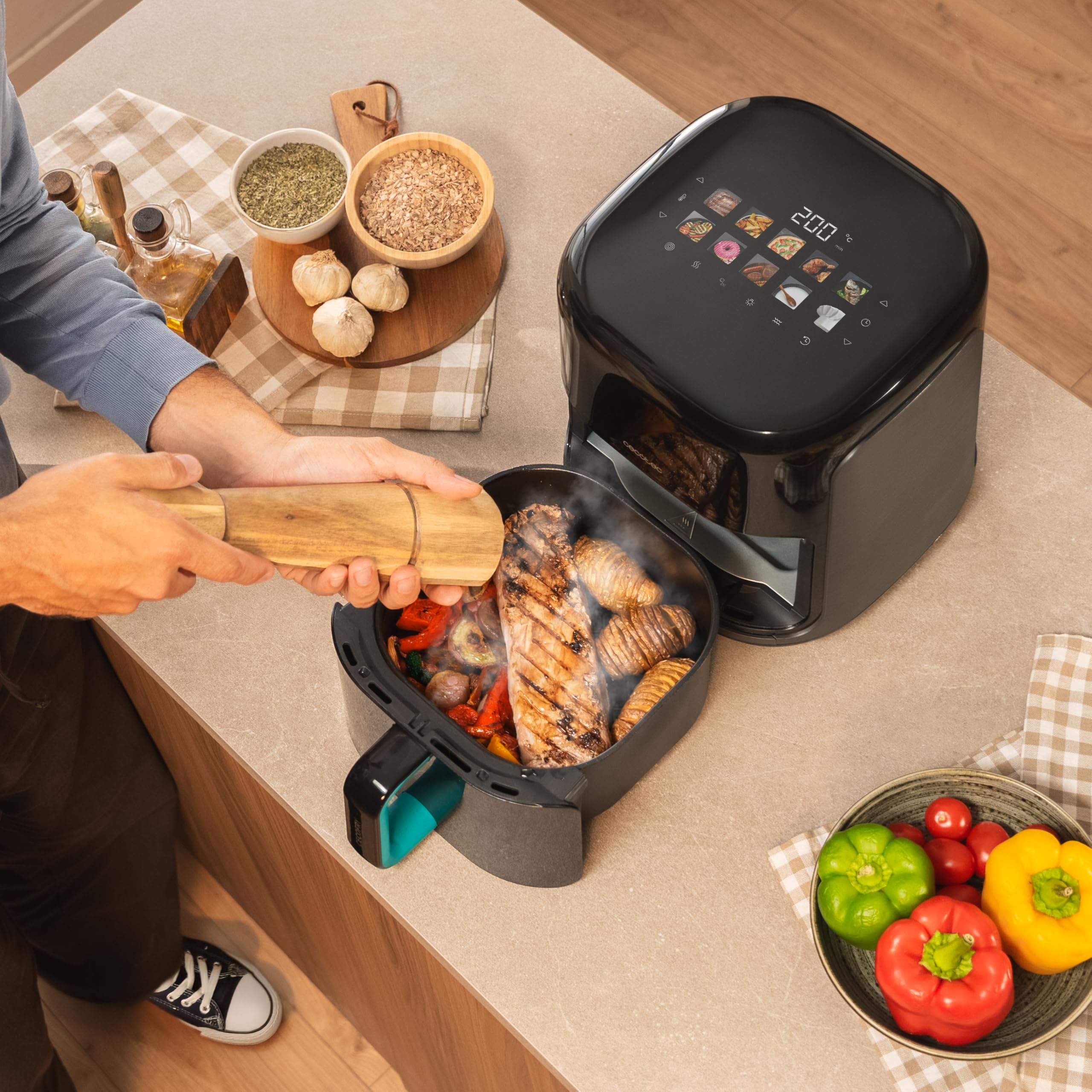 Cecotec Freidora de Aire sin Aceite 6,5L Plancha Grill con 4 Resistencias Ahumador Integrado Air Fryer Cecofry&Grill Smokin'Prime 6500. 2200W, Pared Divisoria Móvil, 40-20ºC, 10 Menús