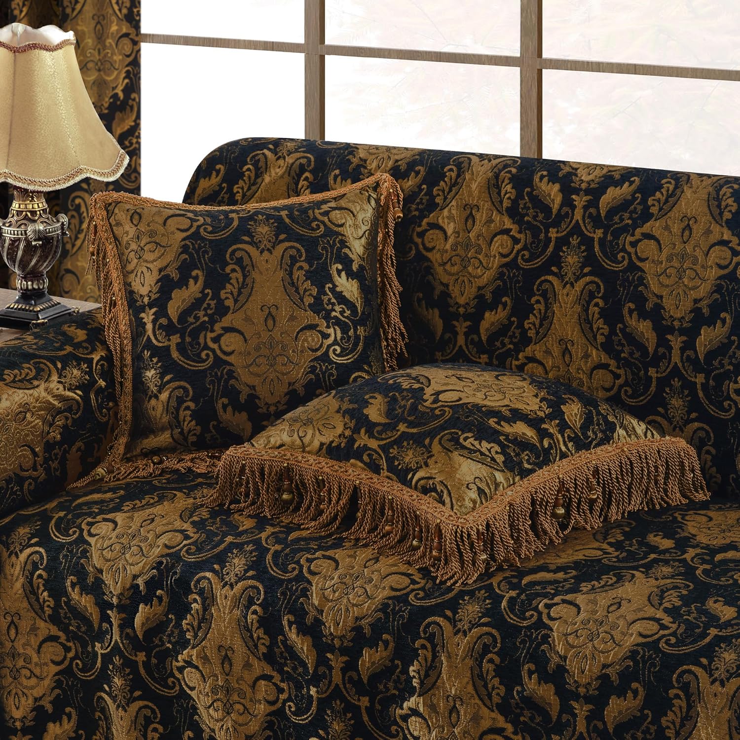 Loom and Mill Luxury Throw Pillow Cover 20 x 20 Inches 1 Piece, Jacquard Decorative Chenille Square Pillow Cover Pillowcase with Lace Edge and Tassels for Bed Couch Sofa Party Home Decor, Black&Gold
