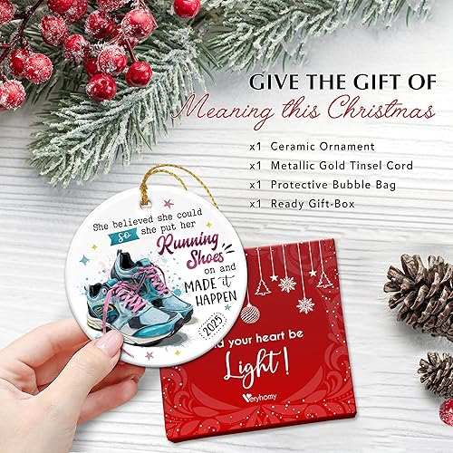 Miniatura 3 de Adorno Navideño Colgante de Carrera 2025 - Regalos para Corredoras para su Hermana y Familia, Adornos de Árbol de Navidad de Cerámica - Regalos