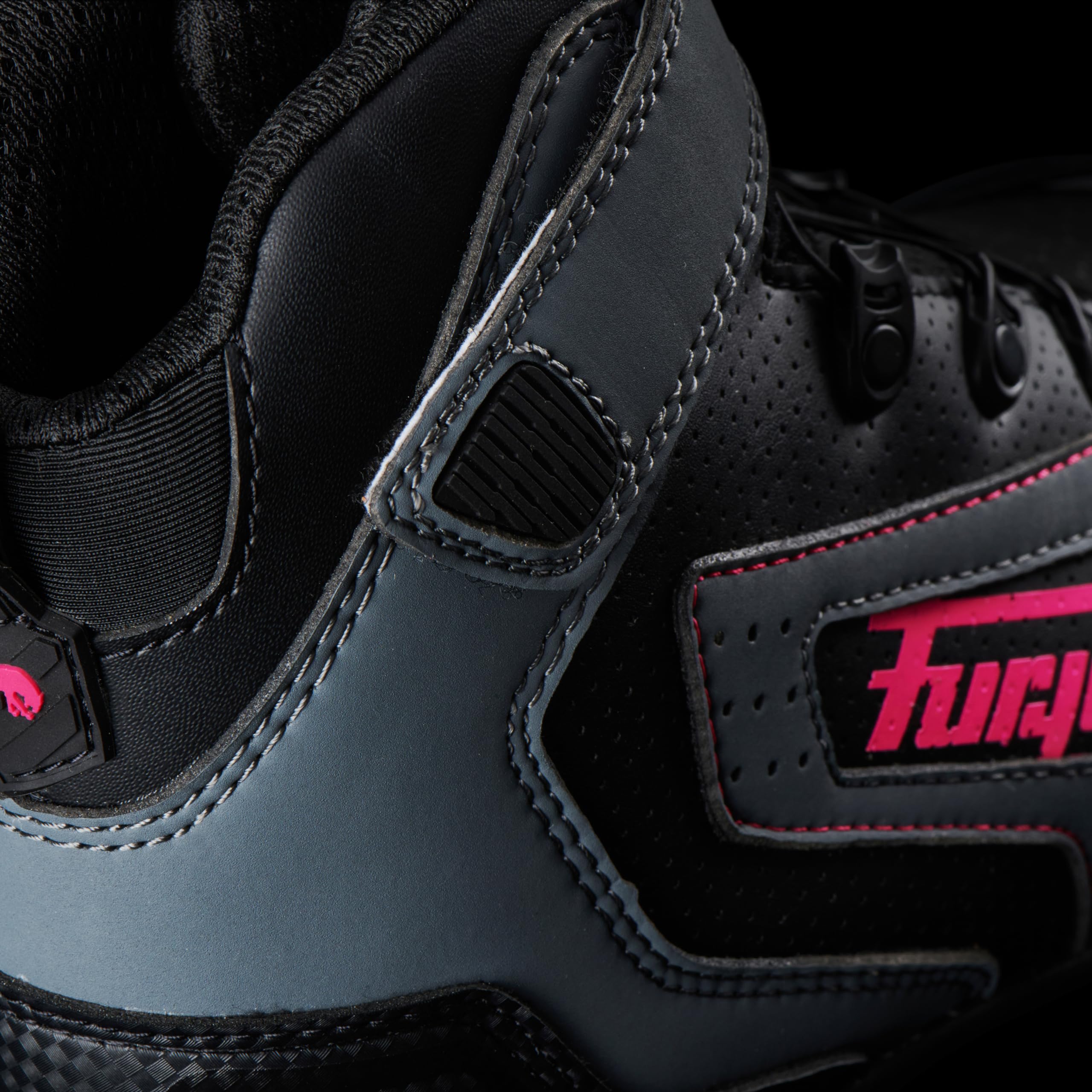 Furygan V4 Easy D3o Vented Lady V4 EASY D3O VENTED LADY - Zapatos de moto para mujer - Confort, ventilación, protección reforzada en los tobillos, máxima seguridad, comodidad y ventilaciónMujer