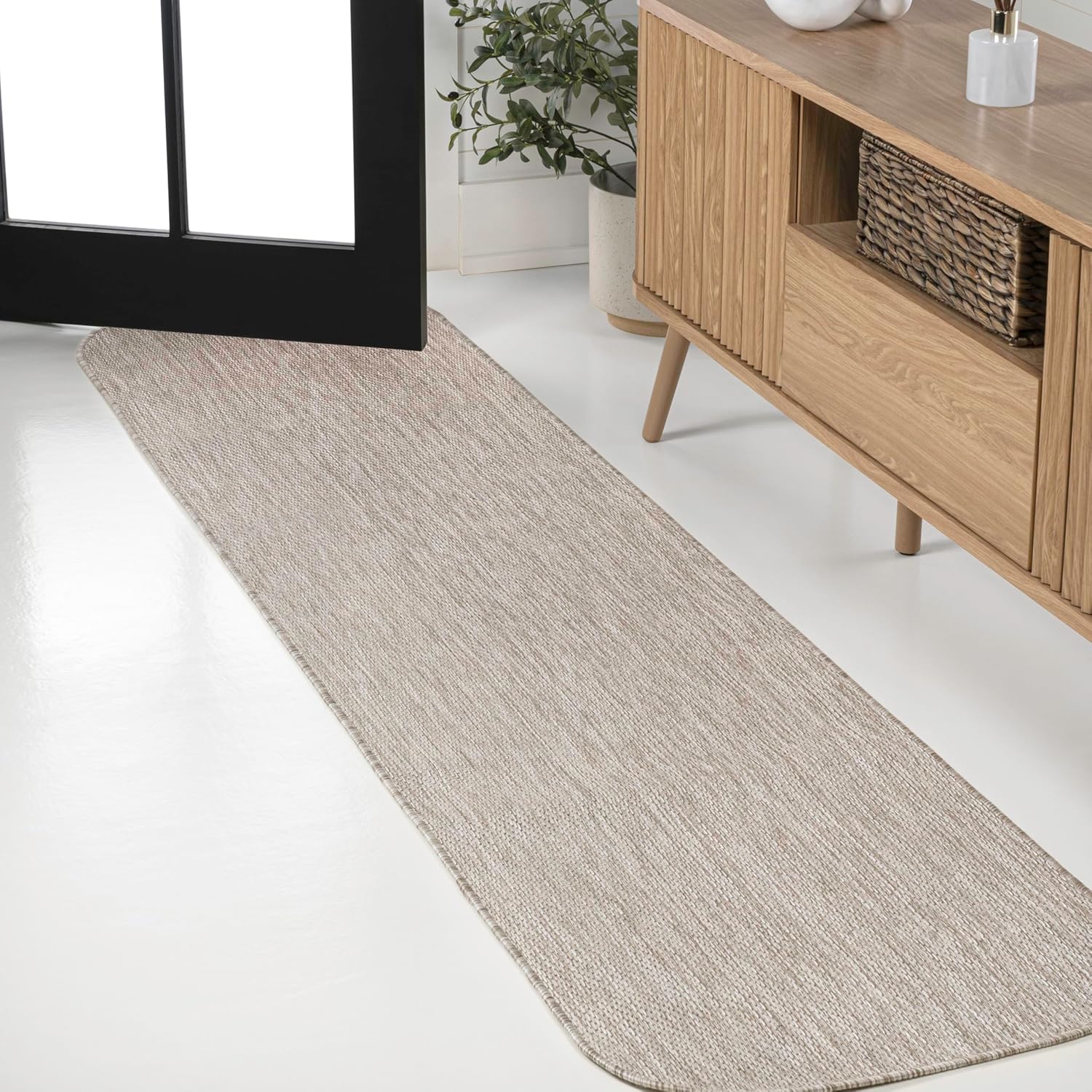 JONATHAN Y Radius Corner Solid Indoor Outdoor Runner Rug 2X8 Beige, Miles Modern Minimalist for Backyard, Patio, Porch, Easy-Cleaning, High Traffic, Pet-Friendly, Non-Shedding (SHP100B-28)