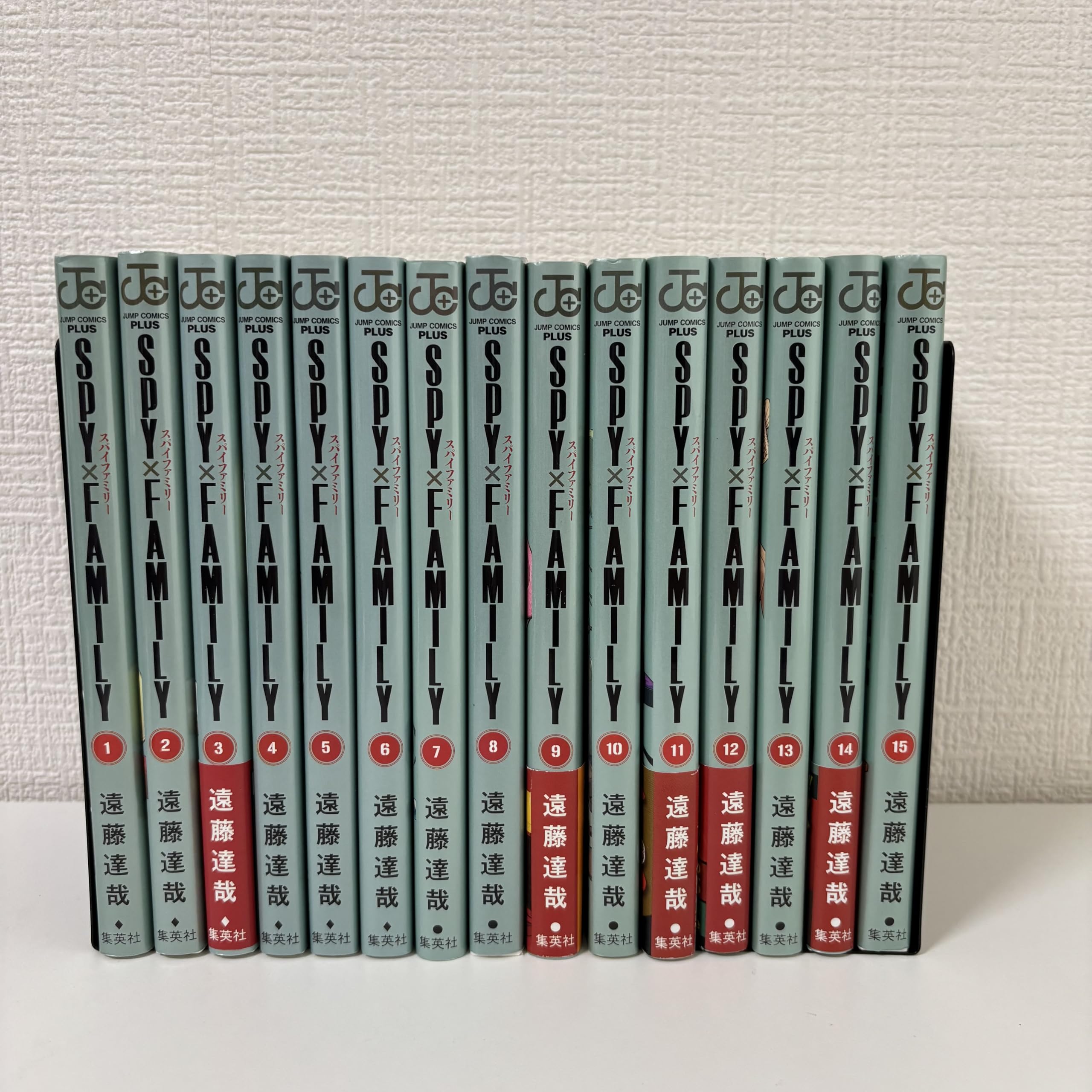 全巻初版帯付き！スパイファミリー。15全巻。ファンブック。非売品付き！ SPY×FAMILY 1〜15+ファンブック+小冊子 全巻初版帯付き 特典付き