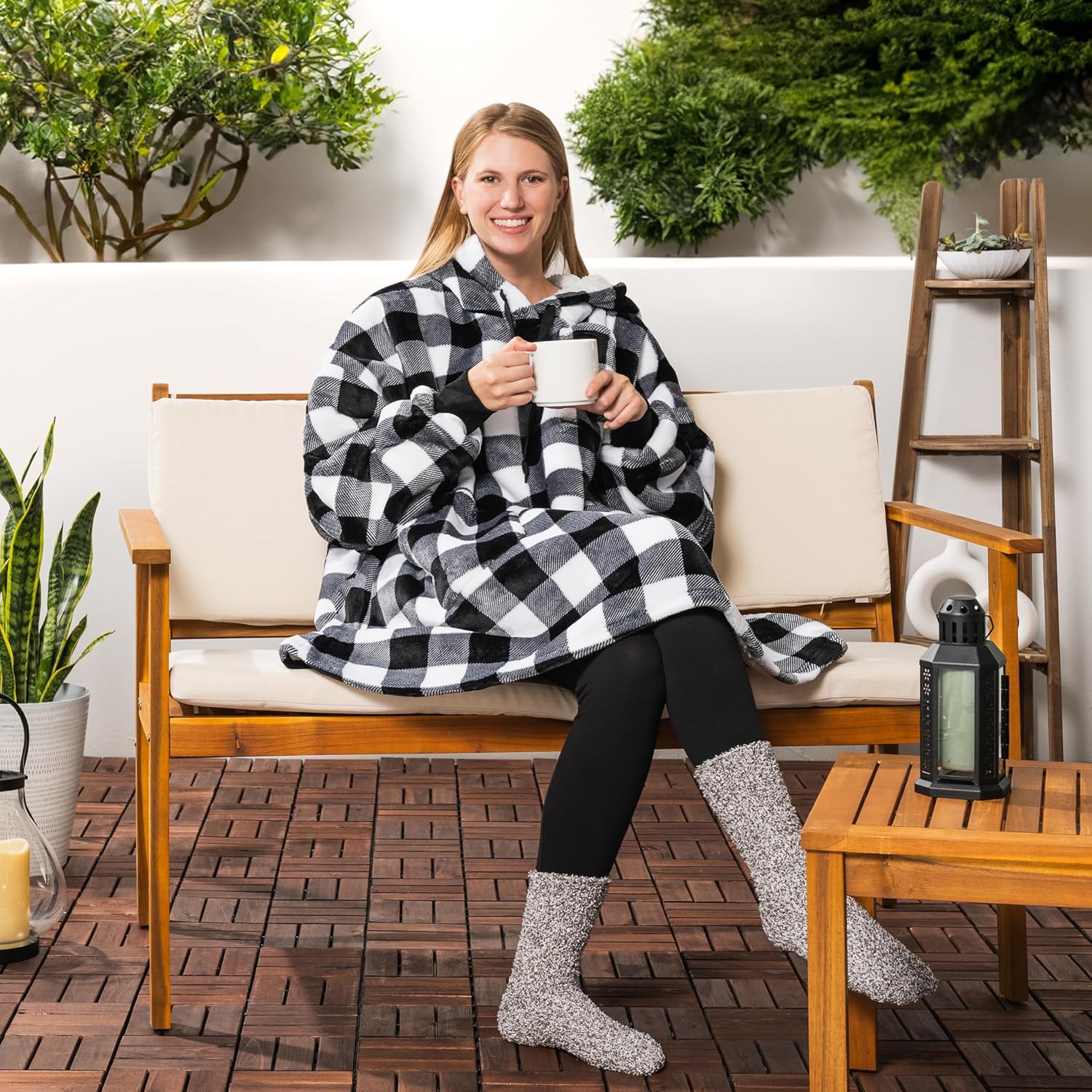 PAVILIA Blanket Hoodie for Women, Sherpa Wearable Blanket Men, Oversized Sweatshirt Blanket, Fleece Hooded Blanket Sweater - Image 5