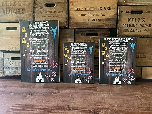 Miniatura 8 de Decoración de pared inspirada en Disney, regalo mágico para el día de la madre, en este hogar, cartel de "Best We Do Disney", popular rústico y