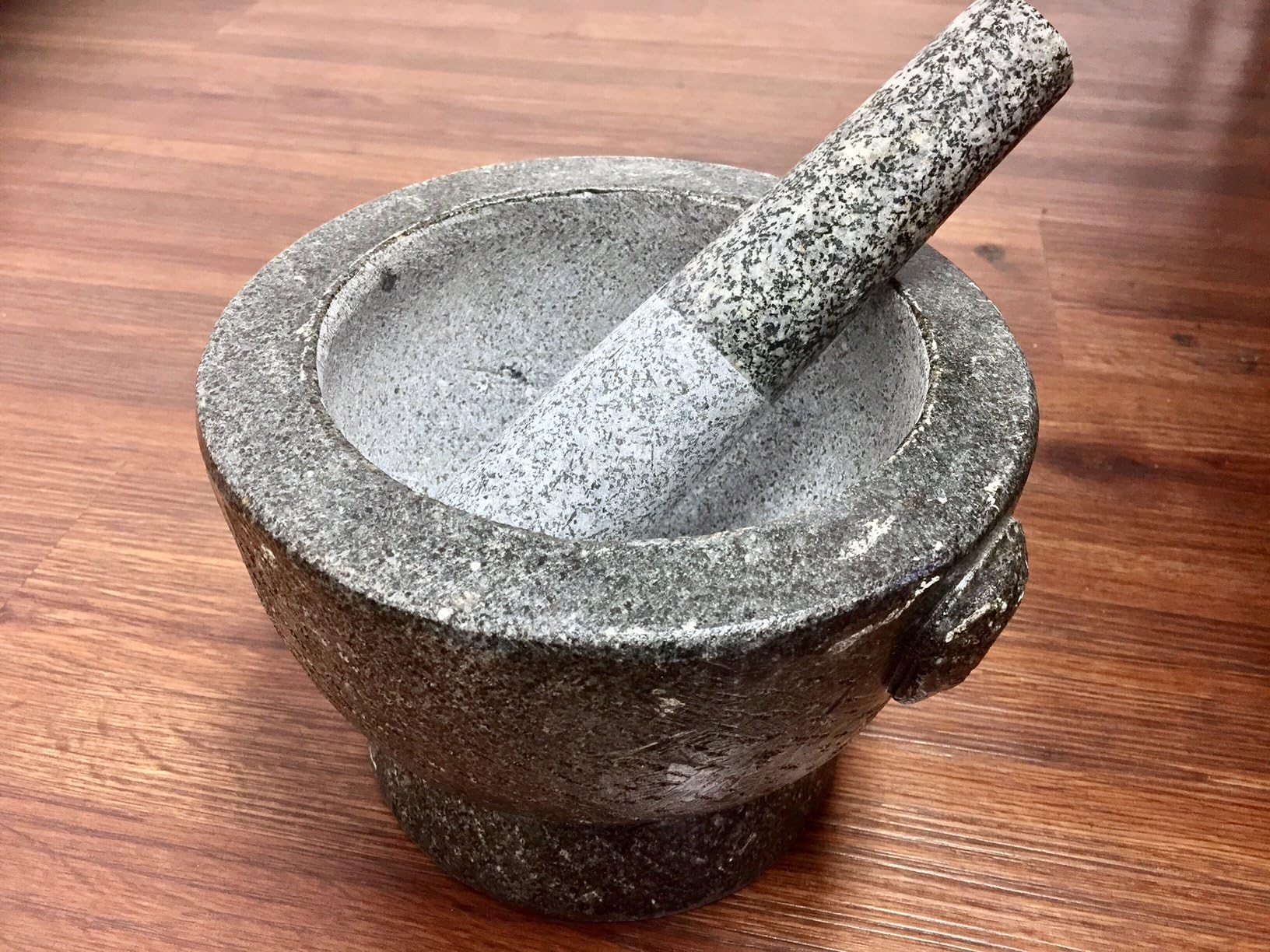 Super Strong (Granite) Black Stone Mortar and Pestle (8-In Diameter 3 Cup)