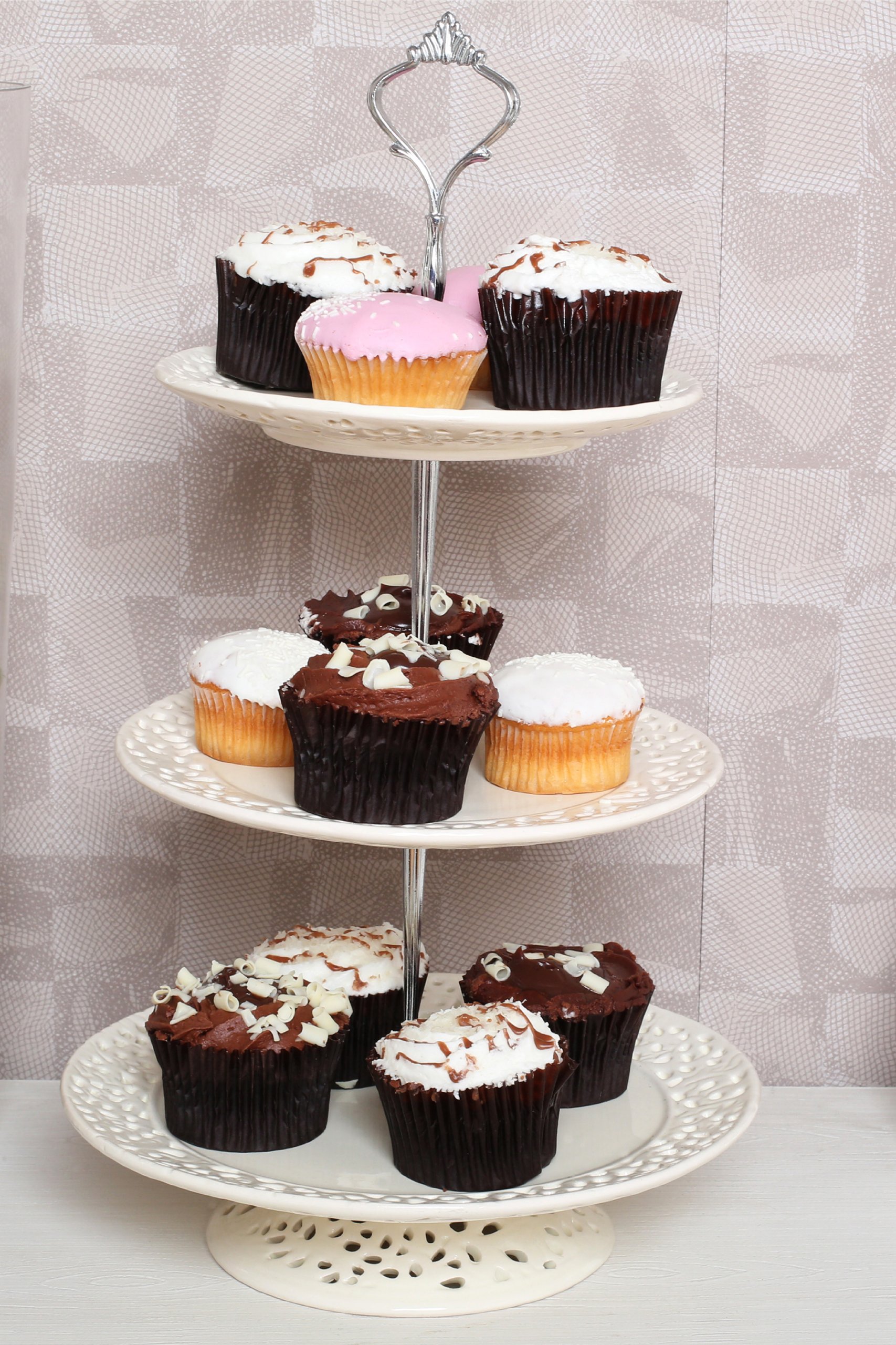 Premier Housewares Ceramic Cake Stand Metal Shaft Cake Stands for Afternoon Tea Ornate Handle Cake Stand 3 Tier Cake Holder (H x W x D): 47 x 28 x 20