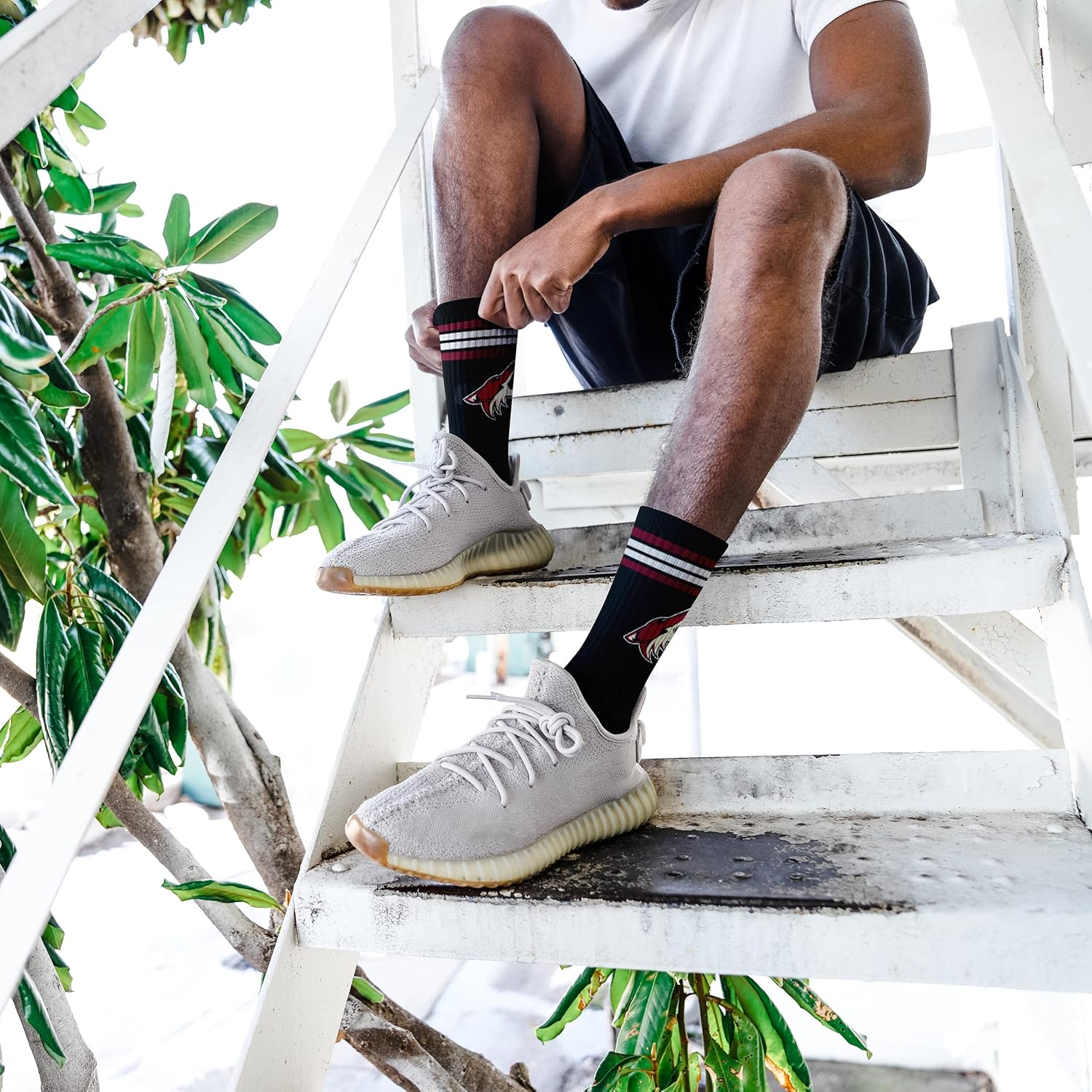 For Bare Feet NHL Arizona Coyotes 4 Stripe Deuce Crew Sock Team Color LARGE - Image 2