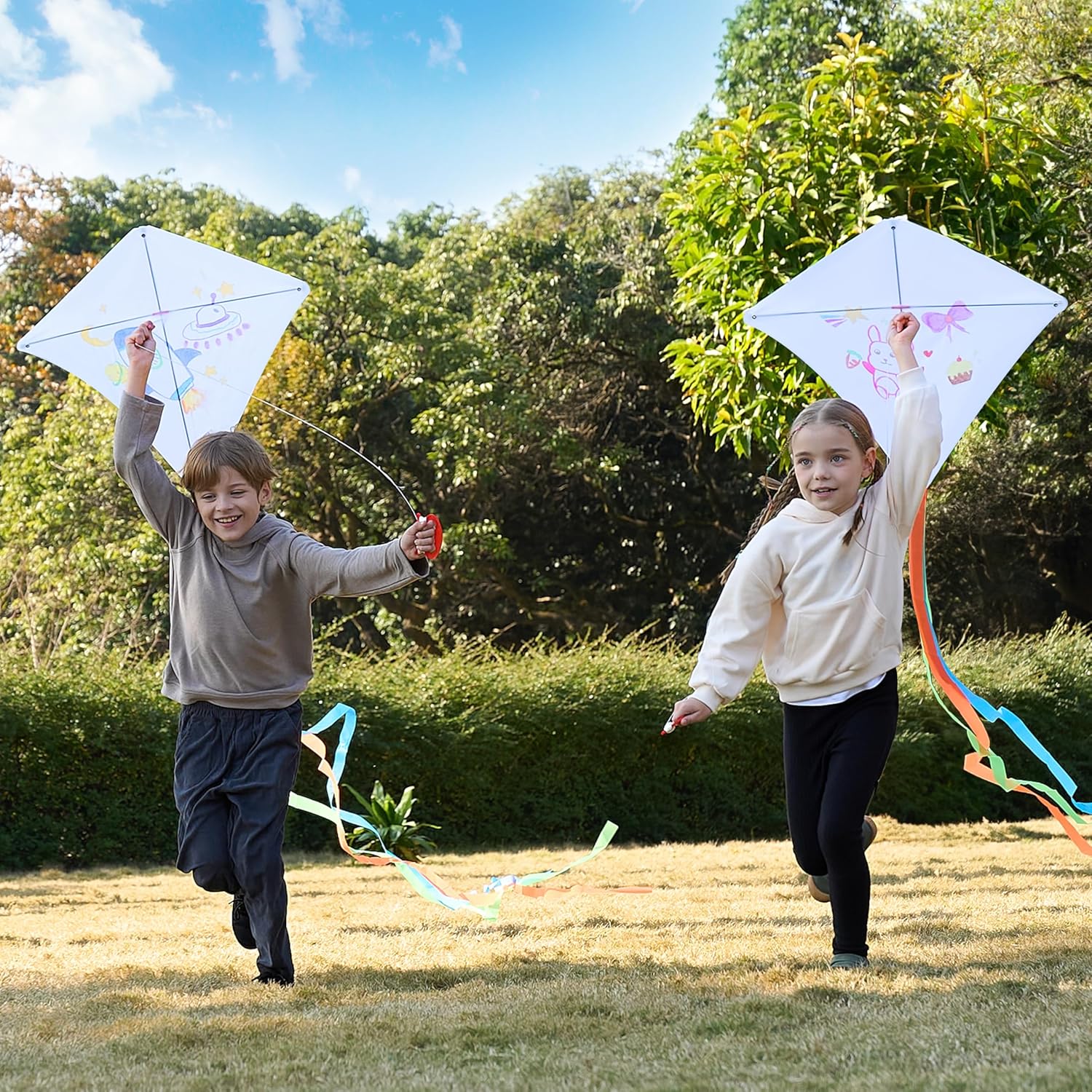 SYNCFUN 3 Packs DIY Kites for Kids with 10 Color Markers, Kids Making Craft Kits Bulk, Decorating Coloring Party Pack, Beach Kite Easy to Fly for Outdoor Games and Activities