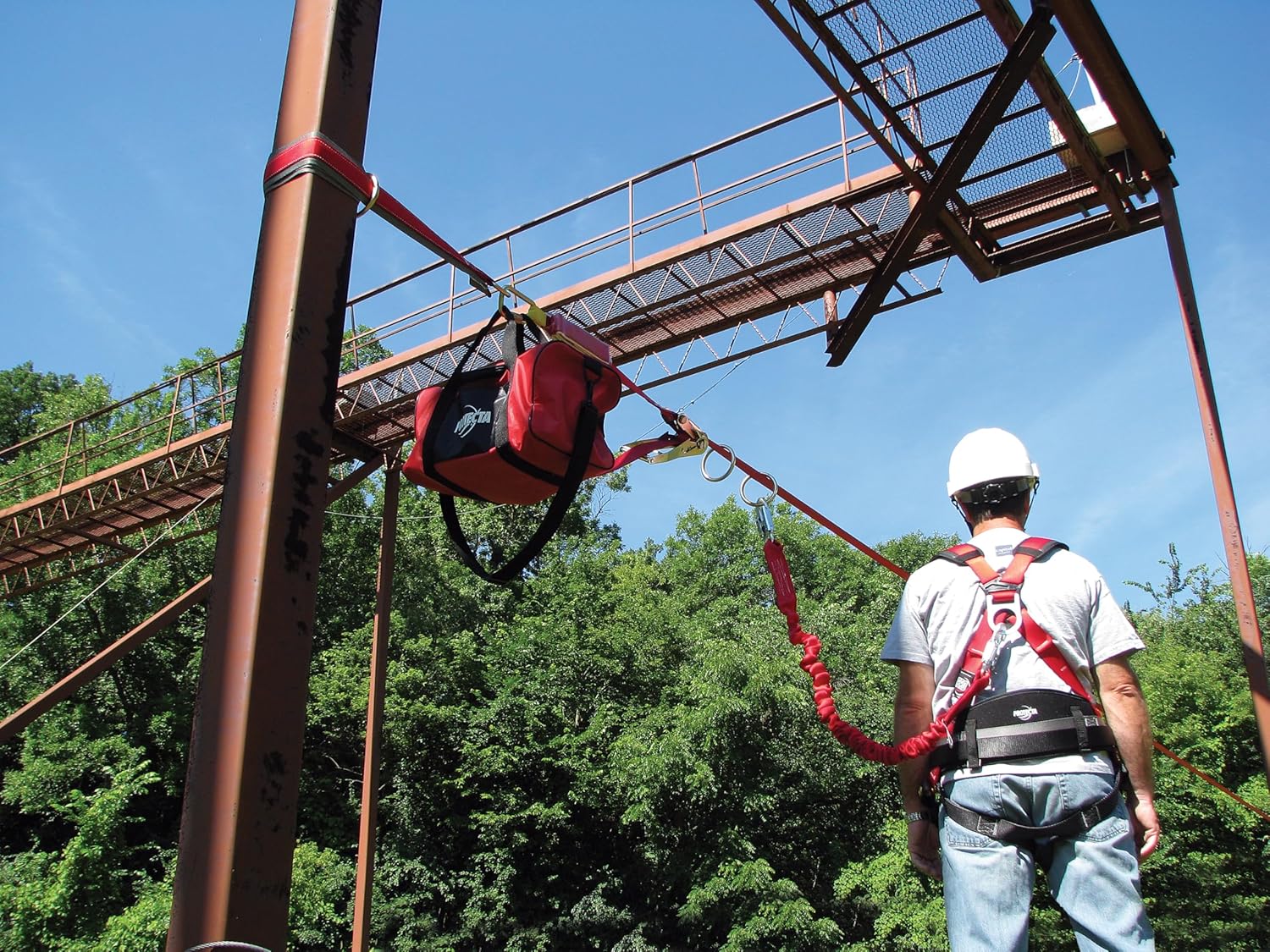 3M Protecta PRO-Line 1200105 3M Protecta 60' Horizontal Lifeline System with Carrying Bag, Red