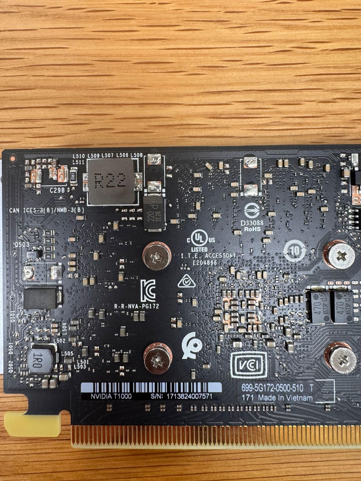 Amazon | PNY Quadro T1000 4GB GDDR6グラフィックスカード