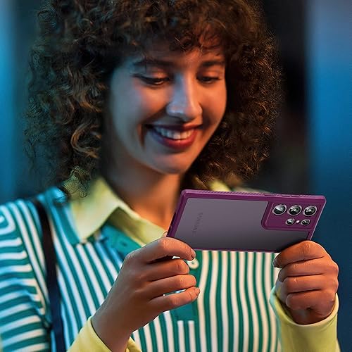 Vista 156 de Funda TOCOL [Paquete de 1+2] diseñada para Samsung Galaxy S22 Ultra, con 2 protectores de lente de cámara, parte trasera dura mate translúcida