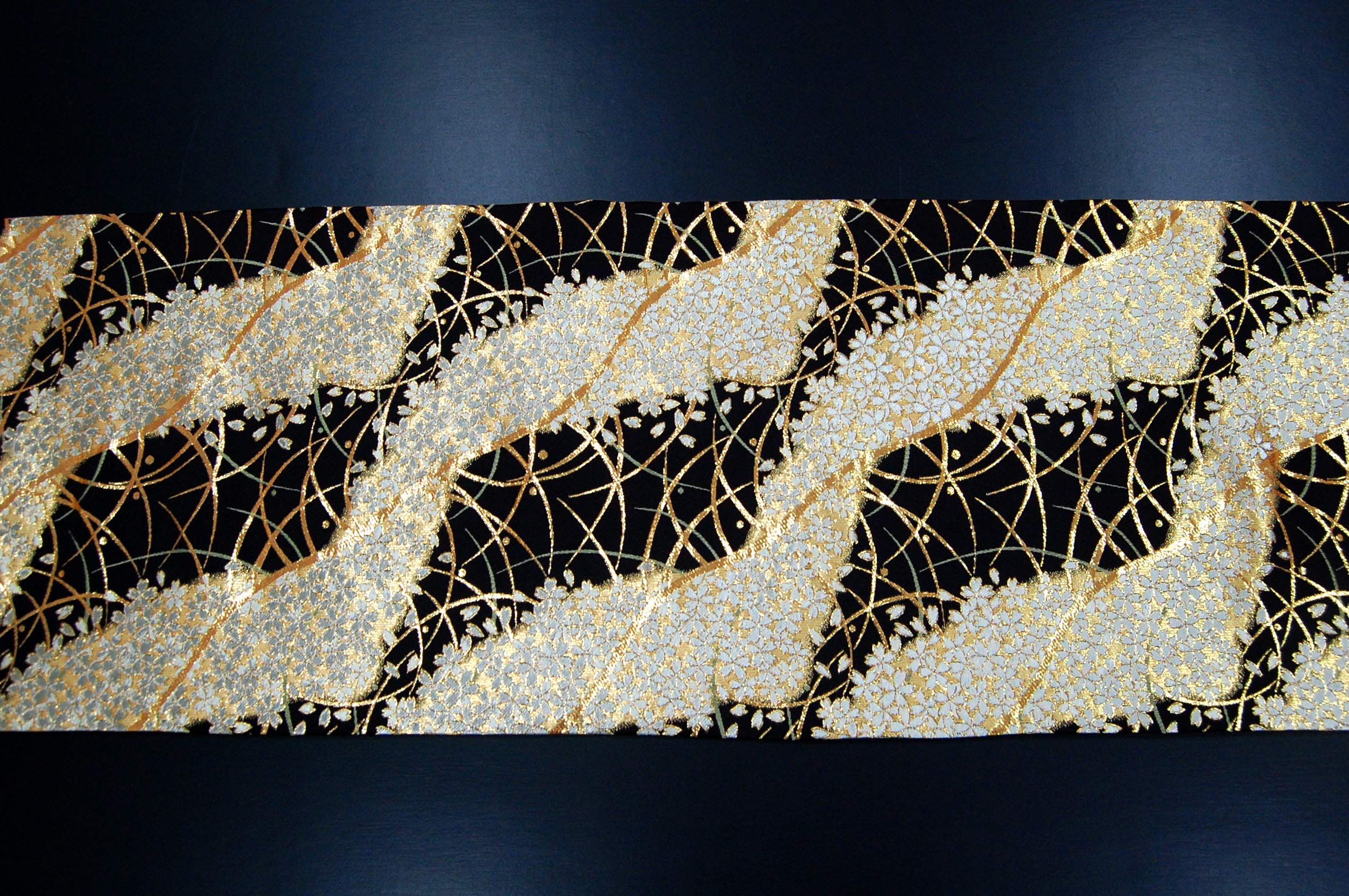 Amazon｜和風 着物テーブルランナー 帯の様な華やかさ パーディーや