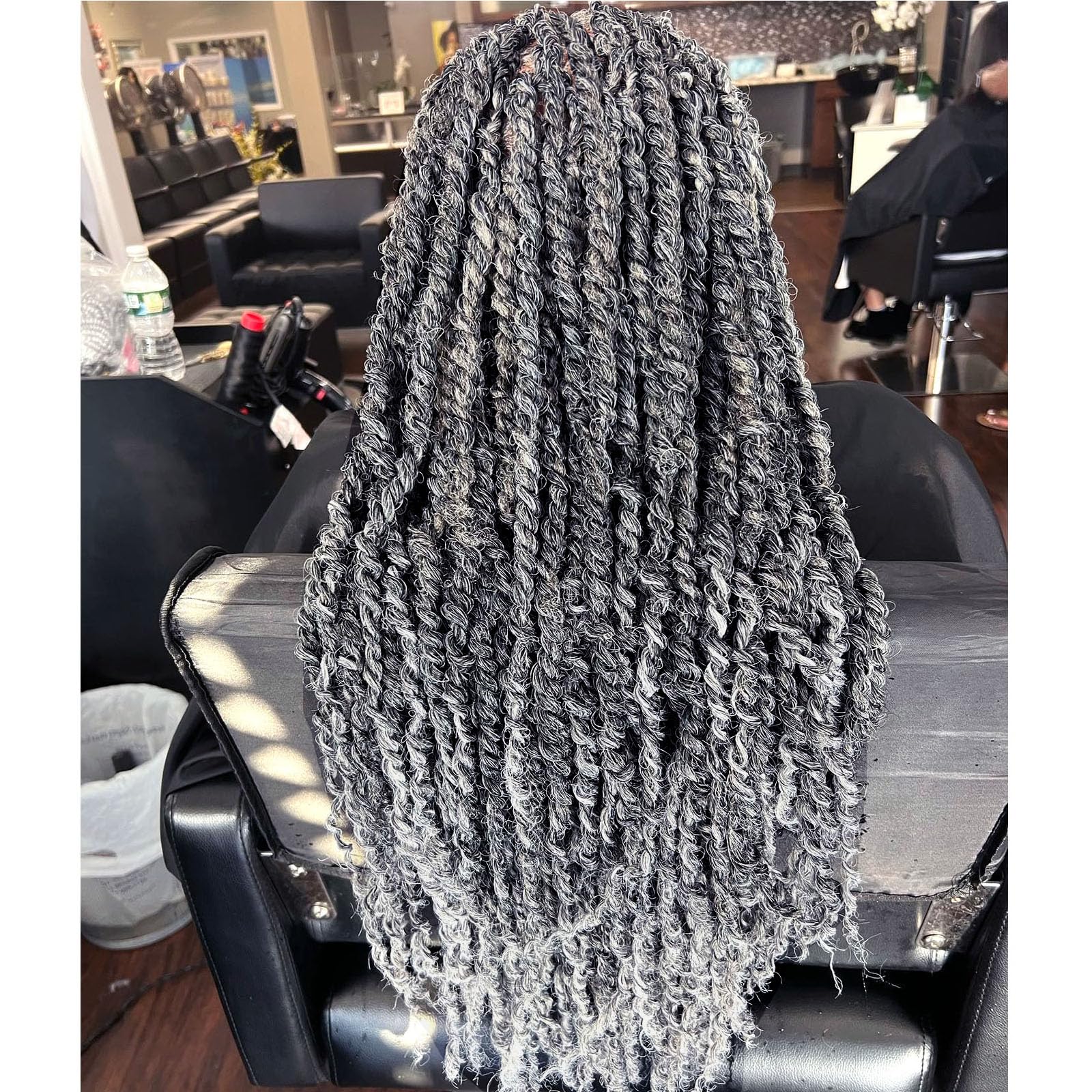 Passion Twist Hair 18 Inch Pre-twisted Passion Twist Crochet Hair for Women Pre-looped Water Wave Crochet Braids Bohemian Curly Crochet Hair Synthetic