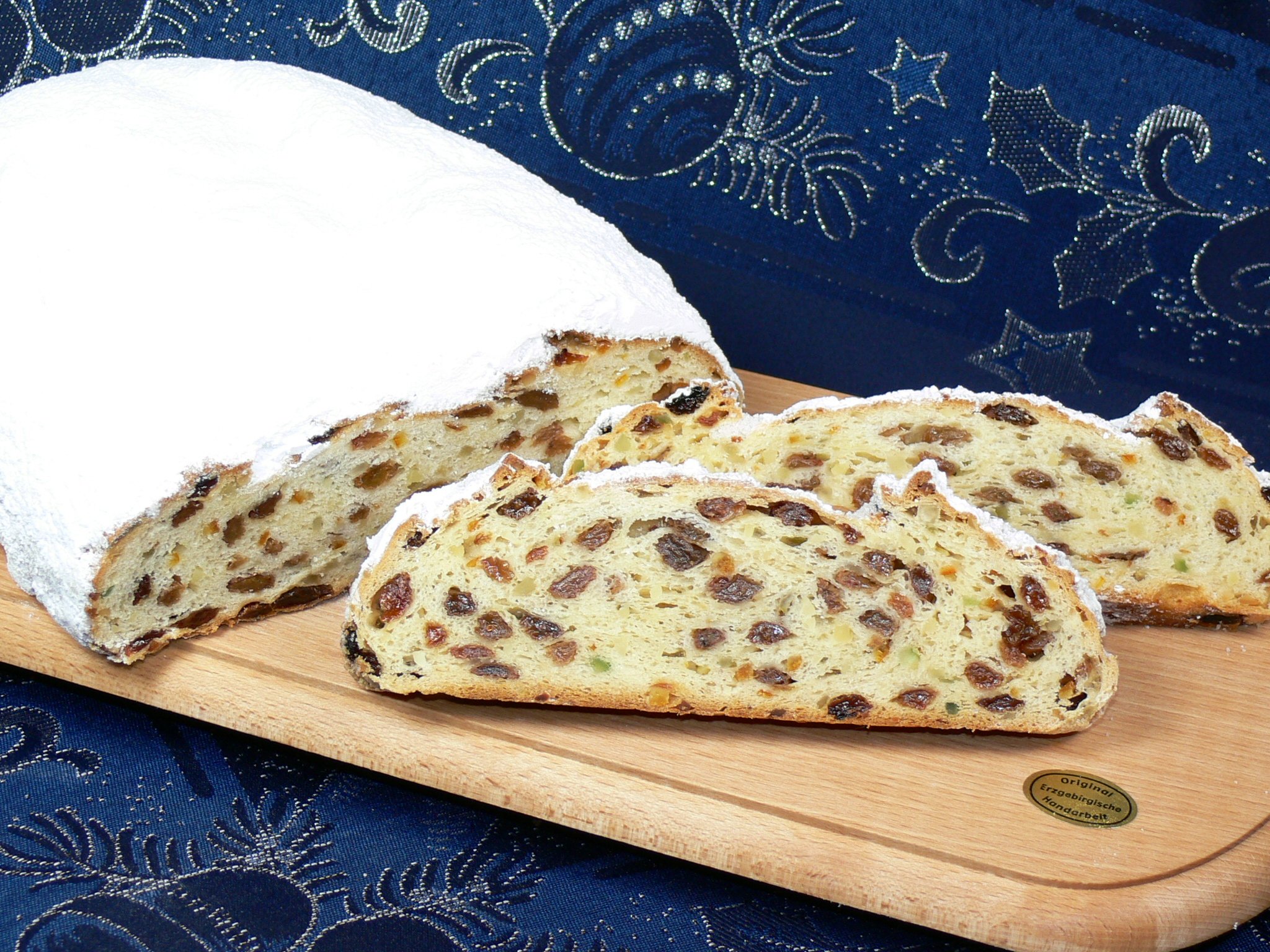 Bäckerei Nestler I erzgebirgischer Butter Rosinenstollen I 1 kg I Christstollen im Geschenkkarton vom Handwerksbäcker aus Sachsen