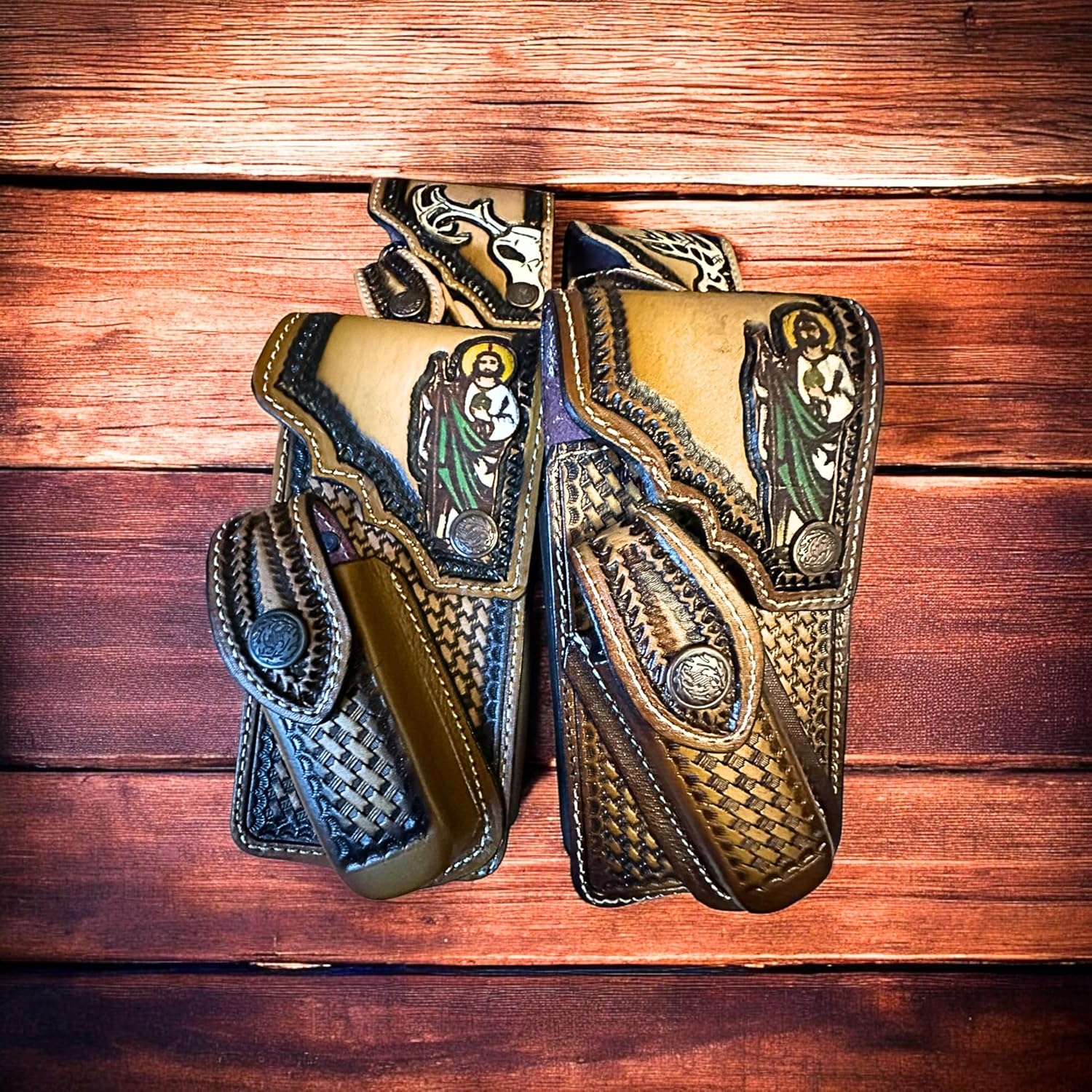 Western Leather Phone Holster with Knife Holder – Hand Tooled Cowboy Design – Made in Mexico – Belt Clip Case for Smartphones – Rodeo Style EDC