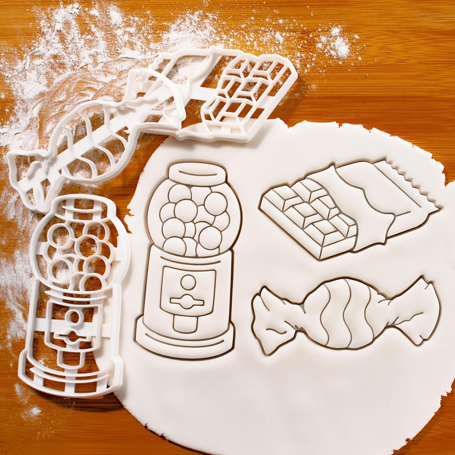 Set of 3 Sweets Cookie Cutters (Design - Gumball Machine, Candy in Wrapper and Chocolate Bar), 3 pieces - Bakerlogy