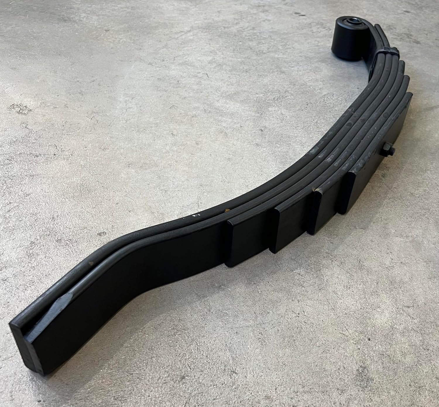M-Parts 12K 12000 Axle 2.5 Inches Wide Trailer Leaf Spring, Rockwell / Quality Part # Match 93182 4361-60, 8132 6 Leaf 32.5" Length 3/4" Spring Eye Slipper Style