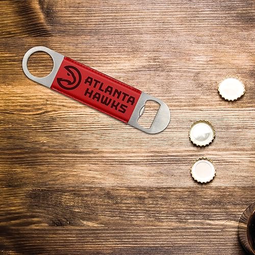 Miniatura 2 de Rico Industries Cuchilla de barra grabada con láser de la NBA de piel sintética grabada con láser, gran accesorio para bebidas para el día del juego