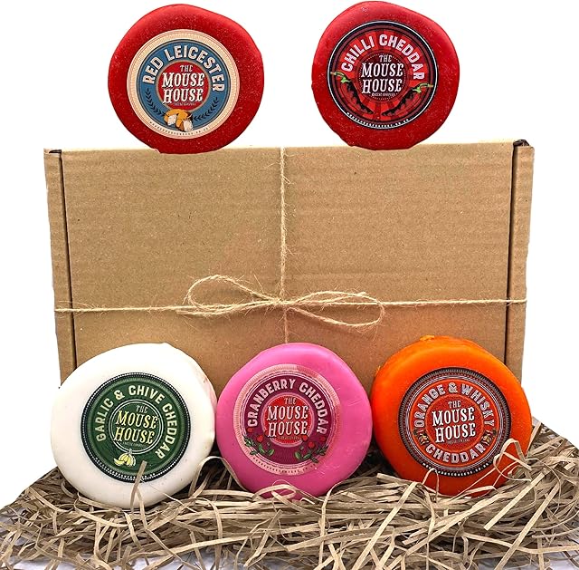 Cheese Hamper With 5 Unique Flavour Selections for Men & Women | Including Cheese Truckle flavours Garlic & Chive, Orange & Whisky, Chilli, Cranberry and Red Leicester
