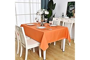 Chic Tablecloth - Petite Perfection for Your Table