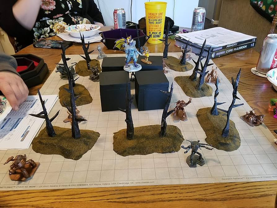 Amazon.com: Chessex Role Playing Play Mat: Battlemat Double