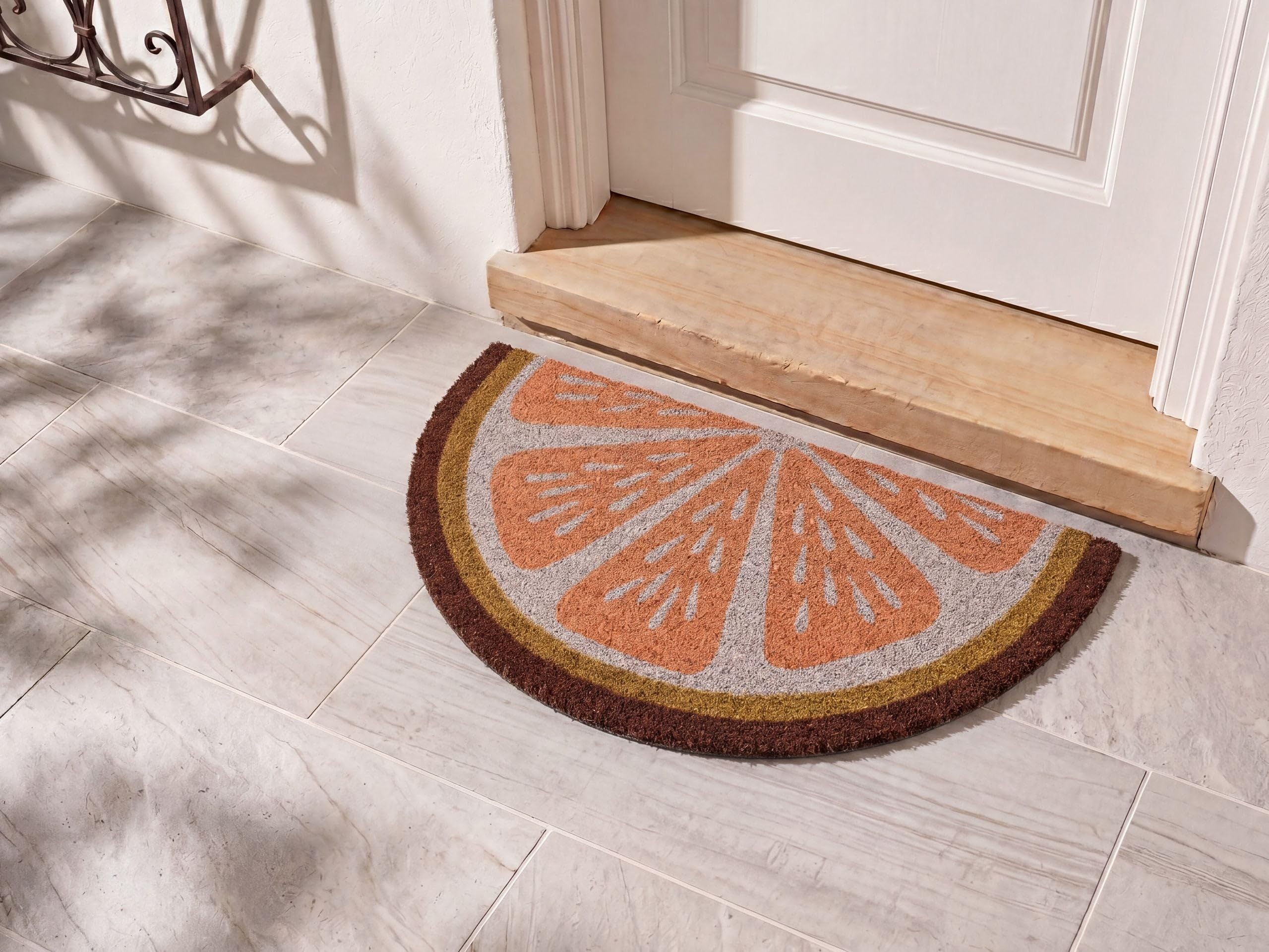 Beliani Paillasson en Fibre de Coco 45 x 75 cm Antidérapant Dessous en PVC Motif d'orange Davao