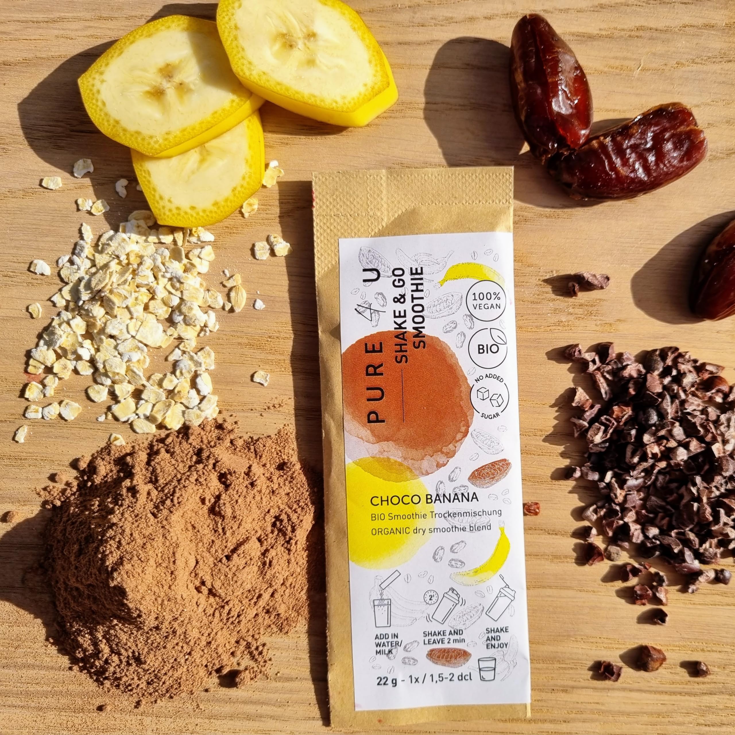 PURE4U BIO Choco & Erdbeere To Go Smoothie Shake Pulver (4x Choco Banana, 4x Sunny Strawberry) | Shake&Go Smoothie Pulver | Ohne Zuckerzusatz | Leichte Zubereitung ohne Mixer