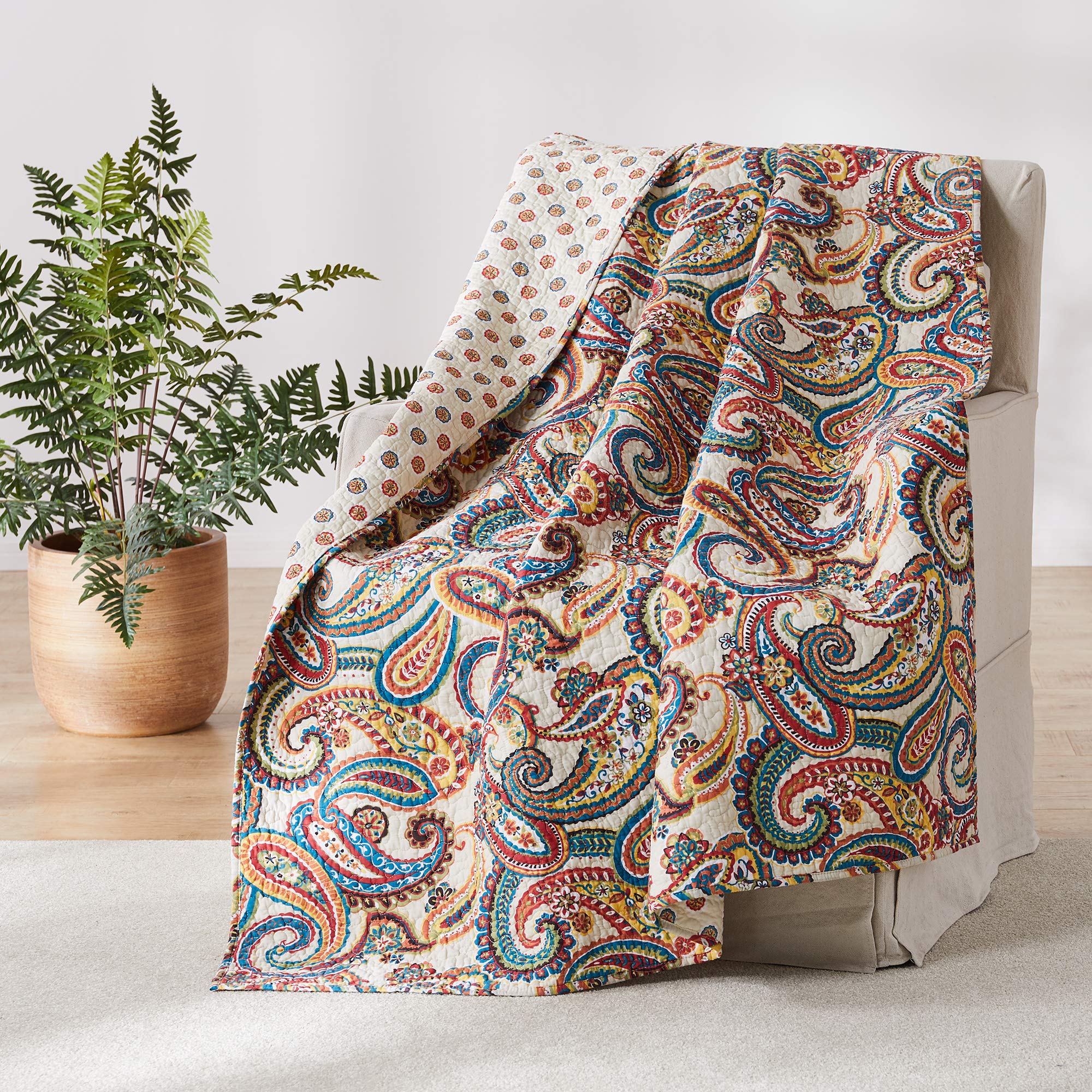 Levtex Alyssa Gesteppter Überwurf | 127x152 Cm, Baumwolle | Buntes Paisley-Design In Orange, Teal, Rot, Grün, Gelb & Creme