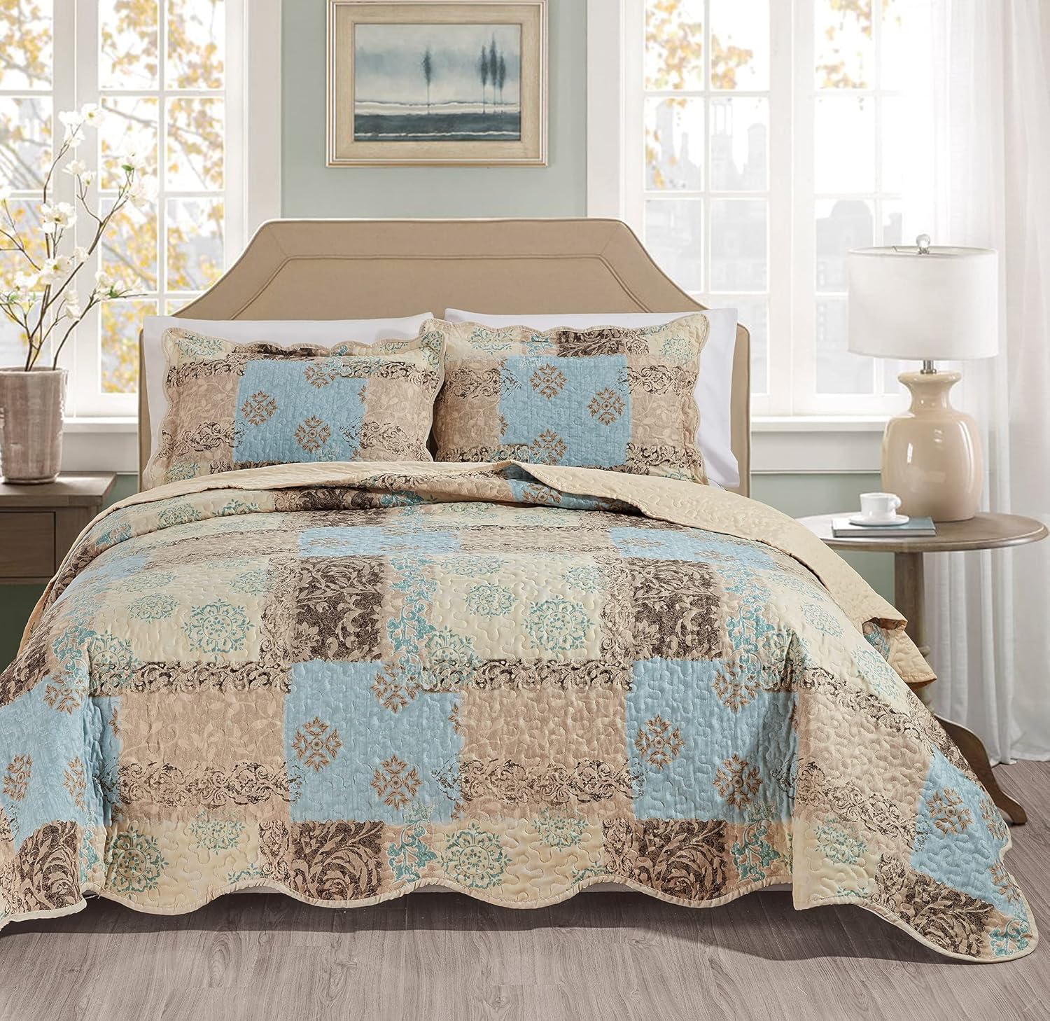 Masterplay 3-Piece Fine Printed Oversize (100''x95'') Quilt Set, Bedspread Coverlet Queen Size Bed Cover (Light Blue, Beige, Brown Floral), Oversize Queen