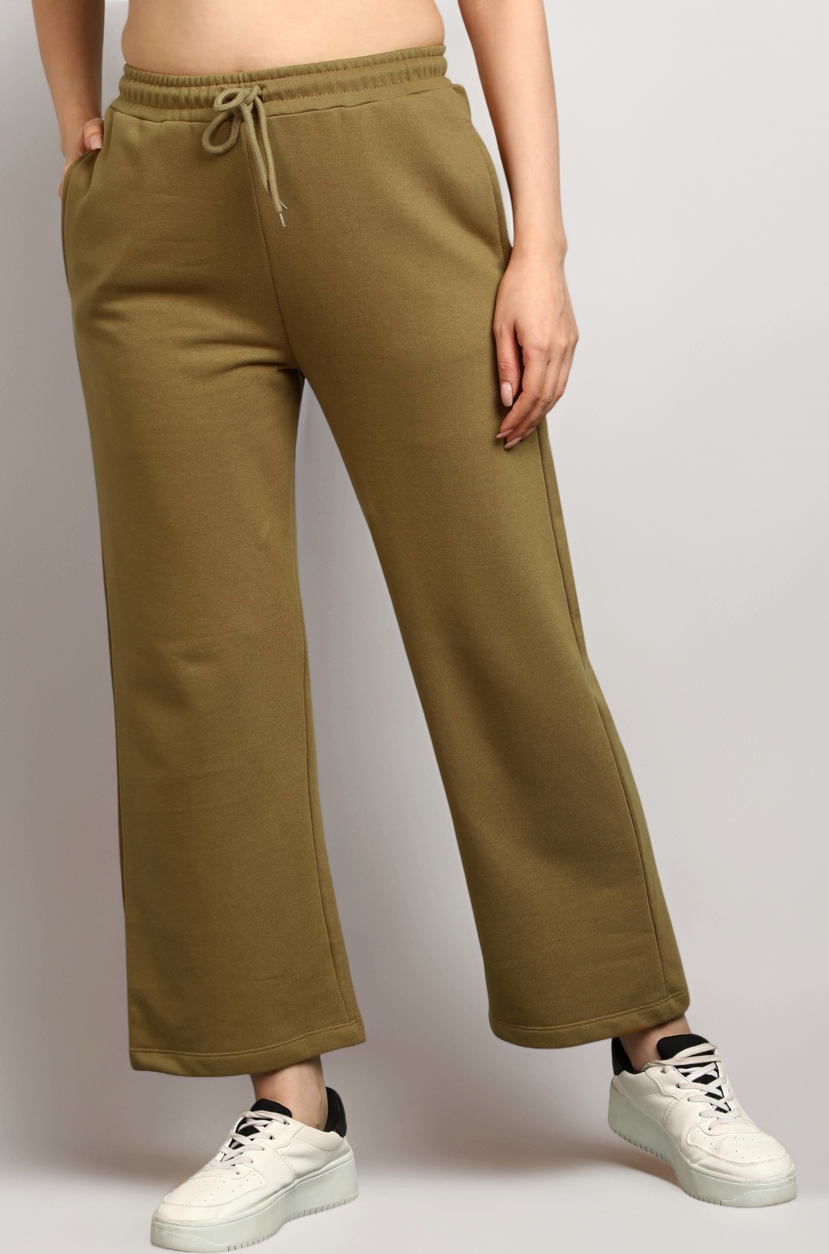 Alan Jones Clothing Women's Relaxed Fit Mid Rise Solid Wide Legs Track Pant