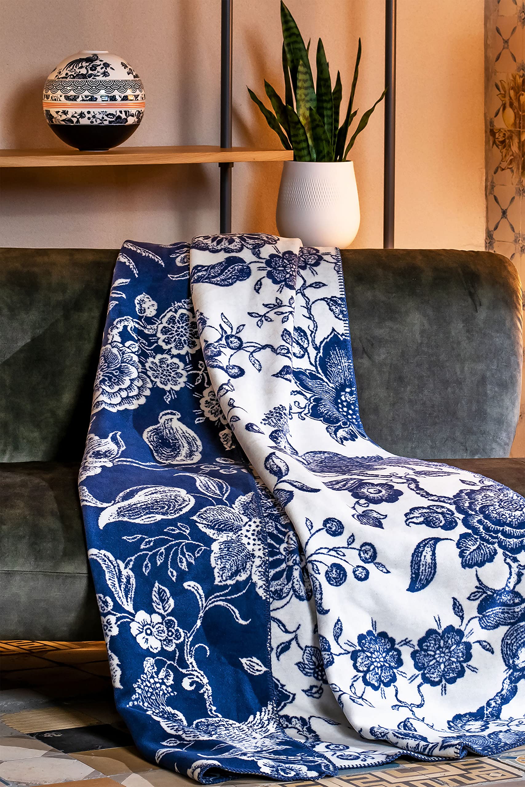 Villeroy & Boch® Wohndecke Paradiso Navy-Peony, Sofa-Decke in 150x200 cm