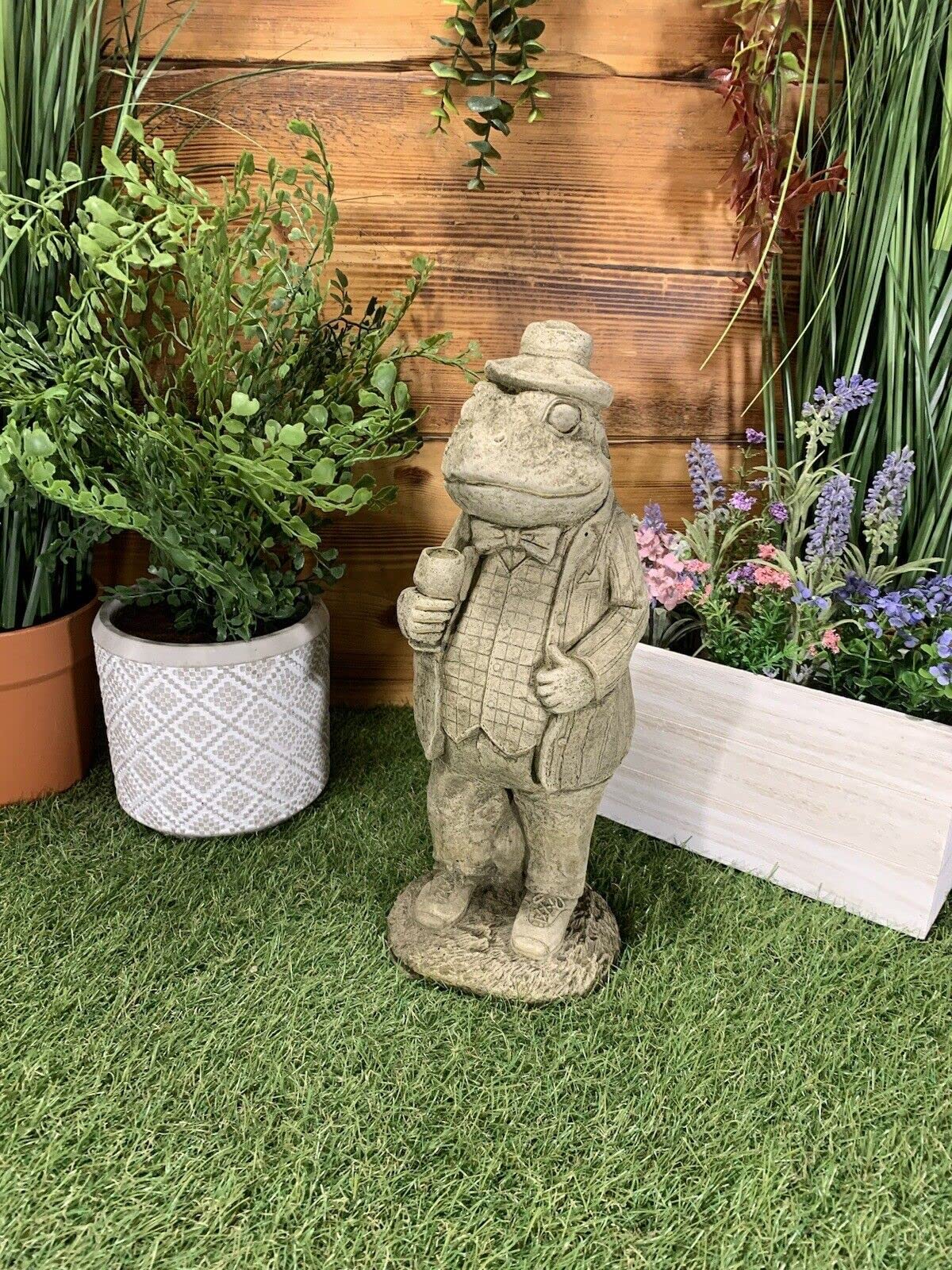 J And L Stone Ornaments Grey 'Toad/Frog' Wind In The Willows Concrete Statue Ornament - Statue - Garden Statue