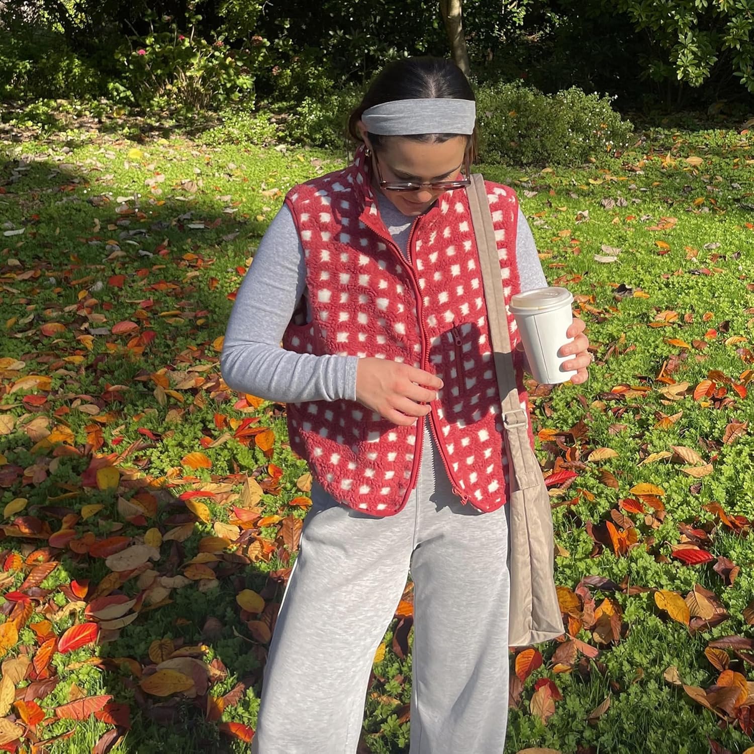 Songling Women's Checkered Sherpa Vest Fleece Winter Sleeveless Coat Zip Front High Neck Plaid Gilet with Chest Pockets - Image 4