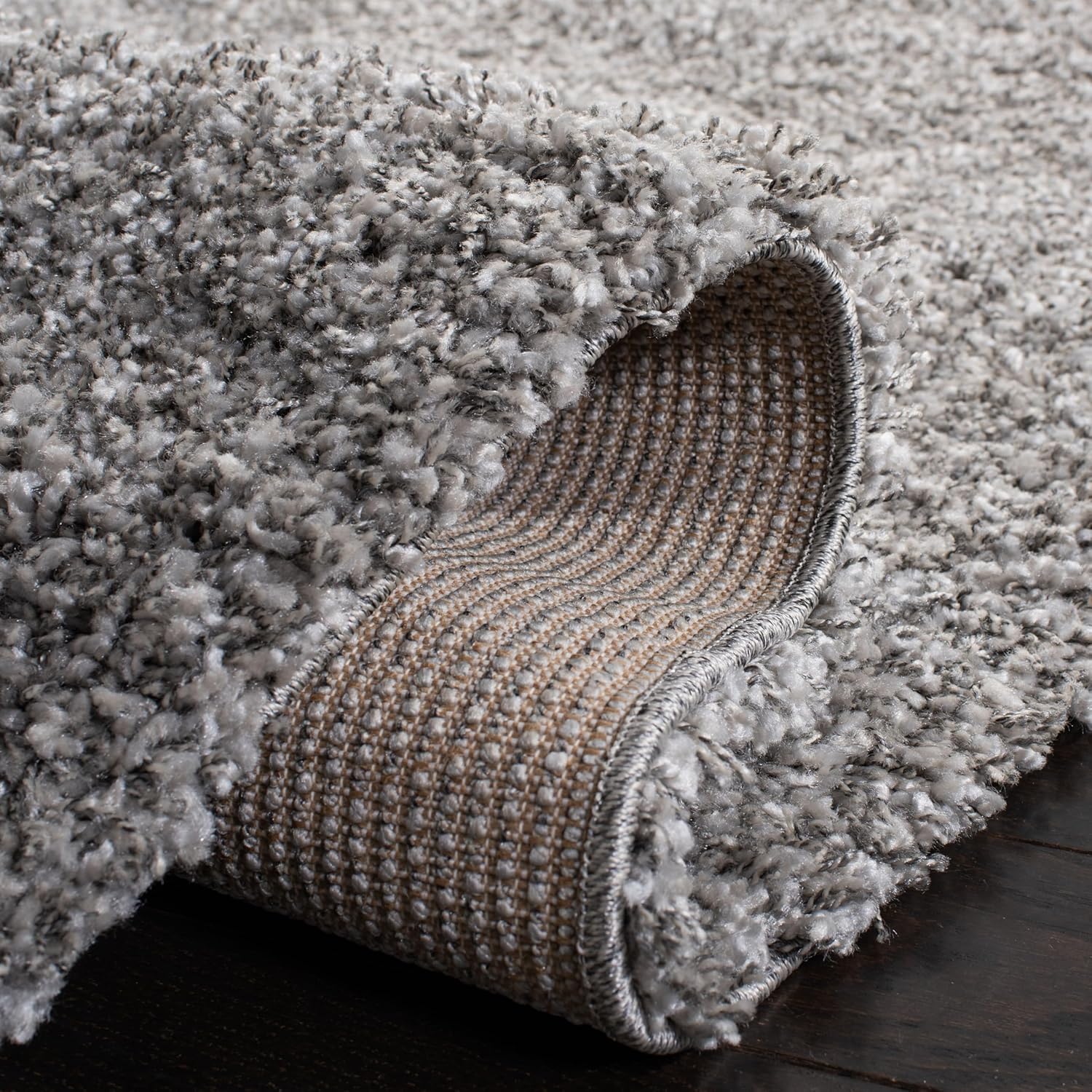 SAFAVIEH Area Rug 4x6 - California Shag Collection - Silver, Non-Shedding & Easy to Clean, Ultra Plush Thick Pile, Ideal for Living Room, Bedroom, Dining Space (SG151-7575)