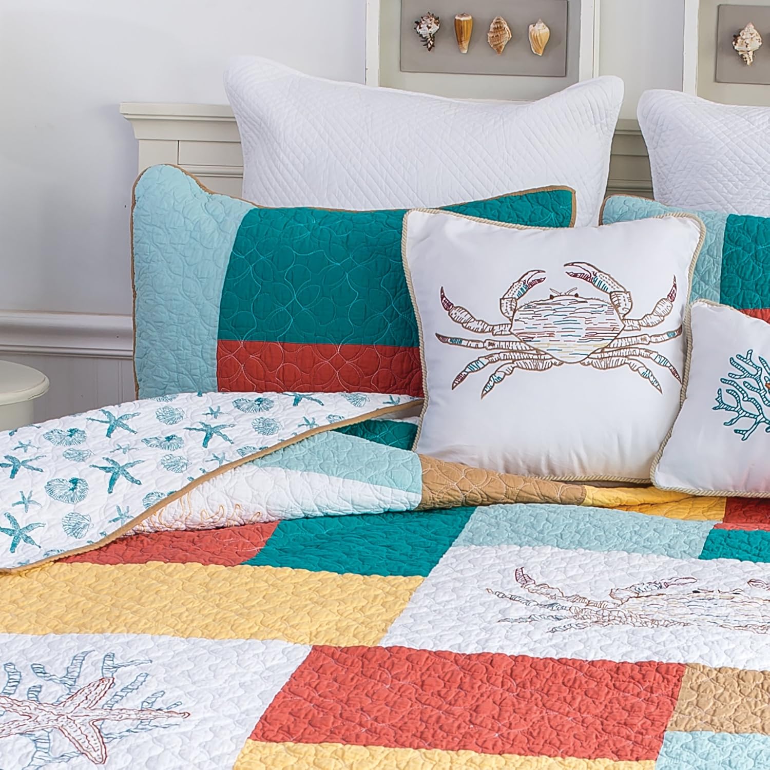 C&F Home Coral Gables King Quilt 100% Cotton Lightweight Machine Washable Reversible Bedspread Coverlet King Multi