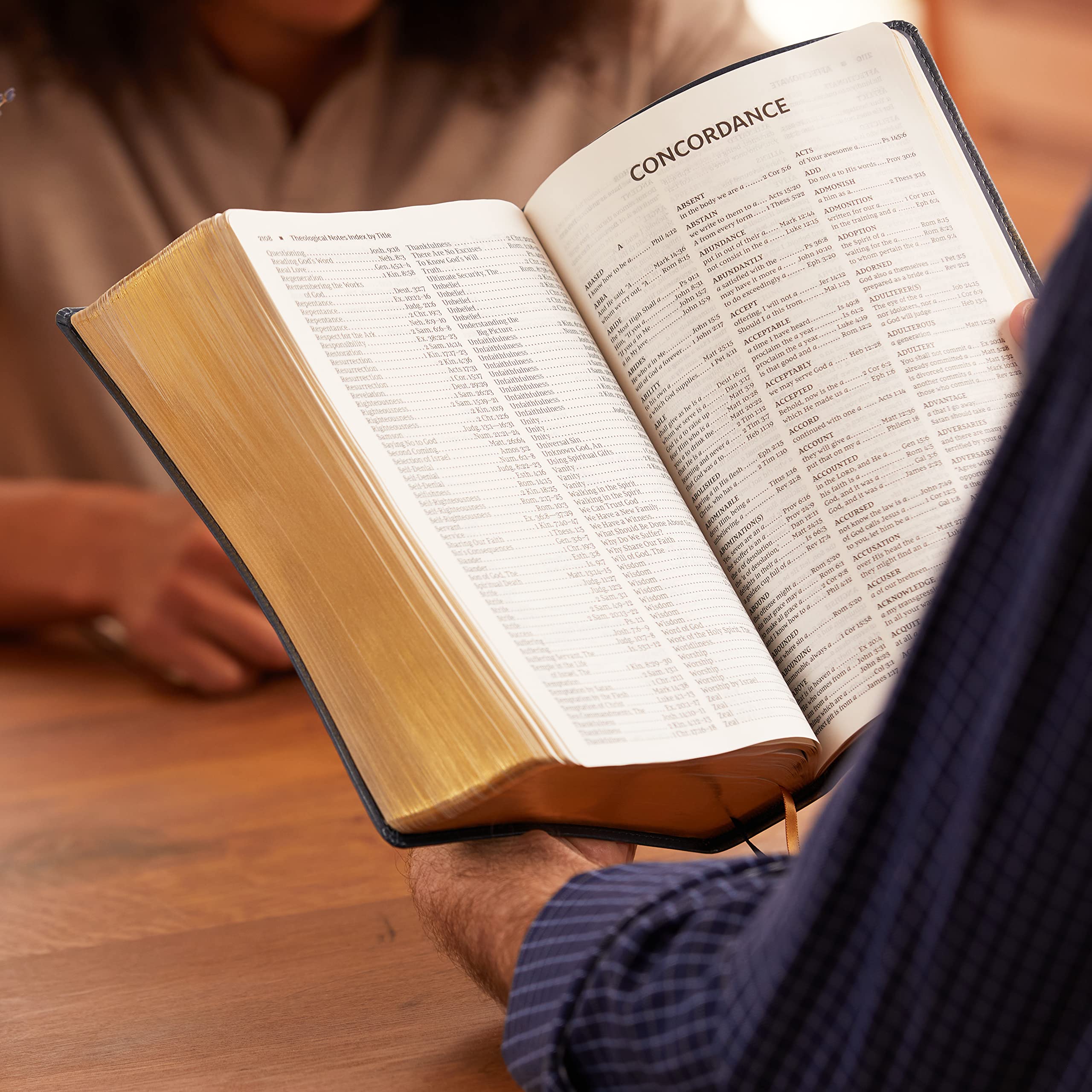 Nkjv, Foundation Study Bible, Large Print, Hardcover, Red Letter, Comfort Print: Holy Bible, New King James Version