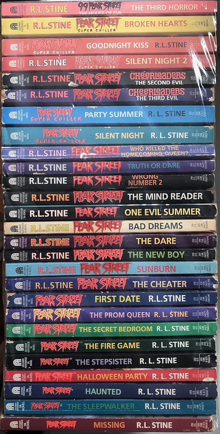 Fear Street/R.L. Stine Partial Set: R.L. Stine: Amazon.com: Books