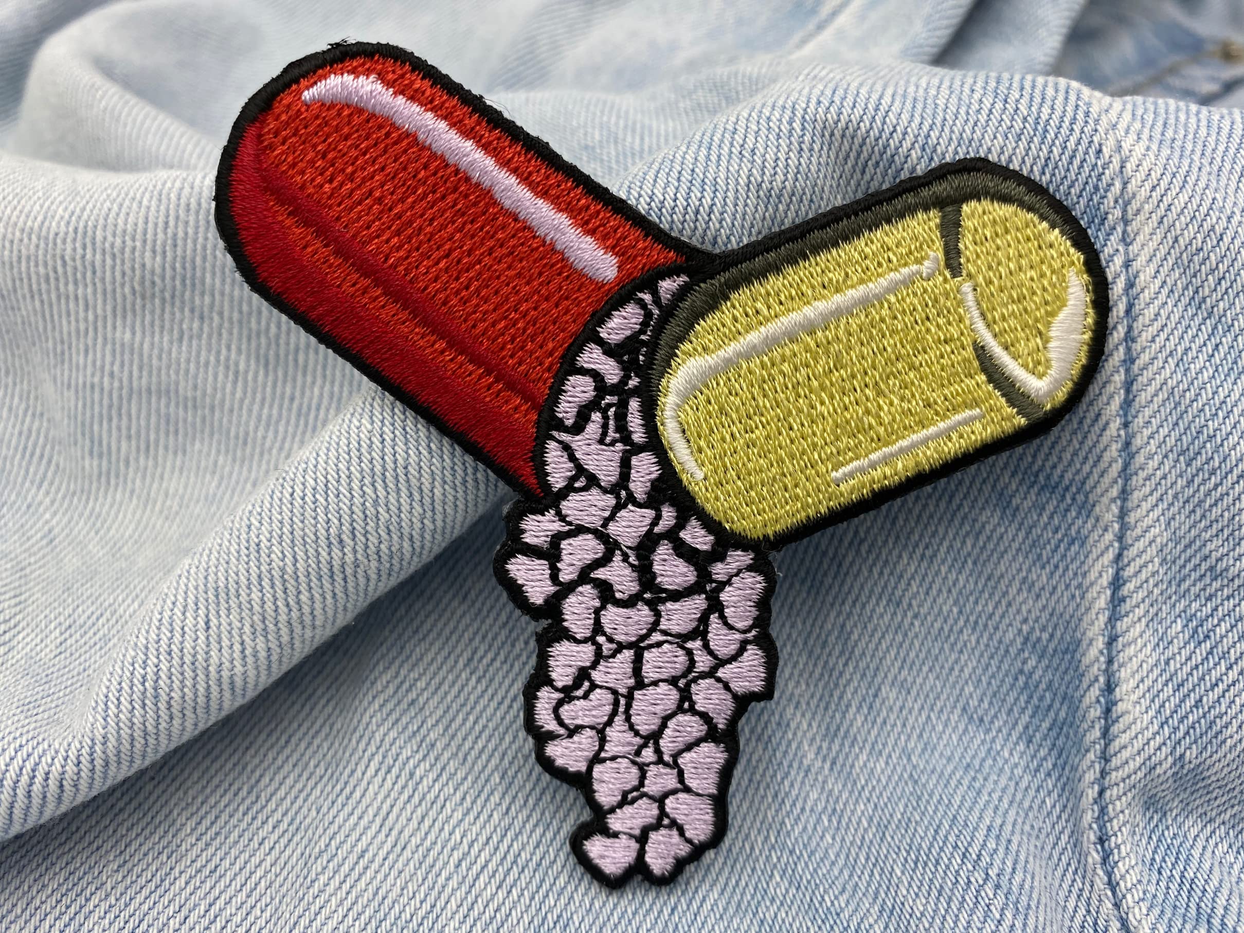 Écusson Thermocollant "Hate Mondays" - Patch à Repasser Ou Coudre Pour Vêtement, Jean, Sac, Veste | Décoration Ou Réparation Personnalisée
