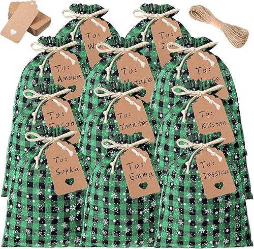 Shappy 24 bolsas de Navidad con cordón, bolsas de arpillera a cuadros de Navidad, bolsas de lino con cuerda de 32.8 pies, 24 tarjetas (10 x 8