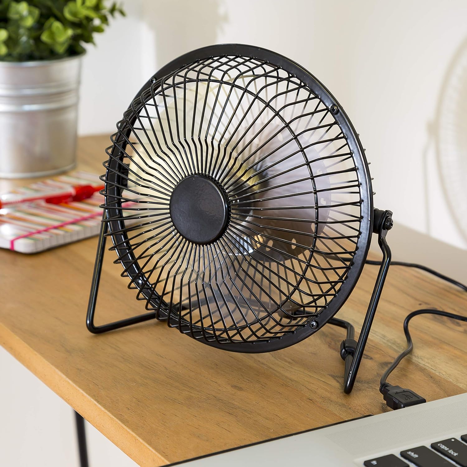 Honey-Can-Do OFC-04476 Compact USB Powered Desk Fan, 7.1x3.54x7.3", Black
