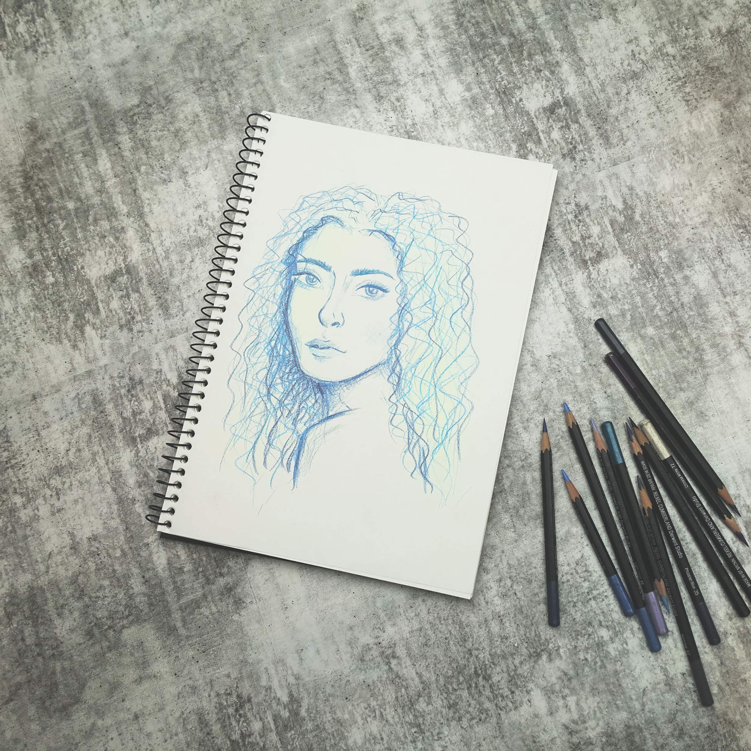Quill, Diario di arte visiva, PP, 110 gsm, A4, 120 pagine, nero