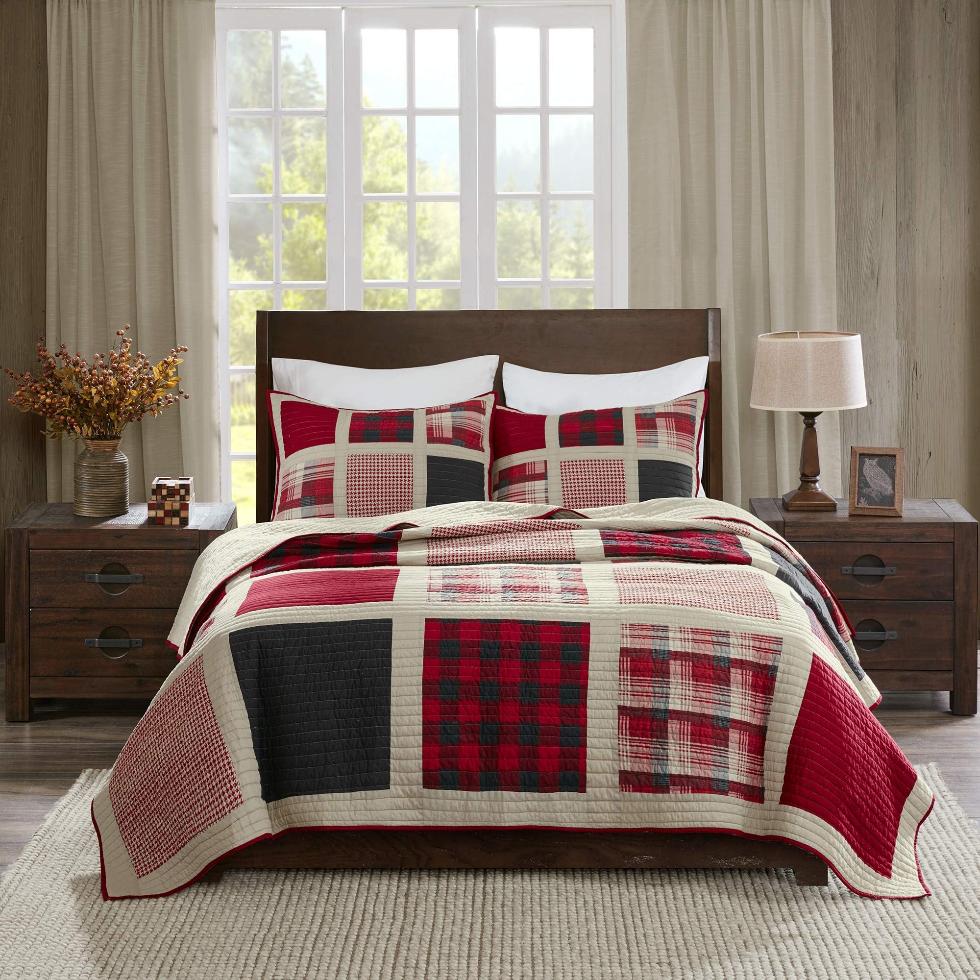 Woolrich Reversible Quilt Cabin Lifestyle Design - All Season, Breathable Coverlet Bedspread Bedding Set, Matching Shams, Oversized Full/Queen, Huntington Plaid Red, 3 Piece