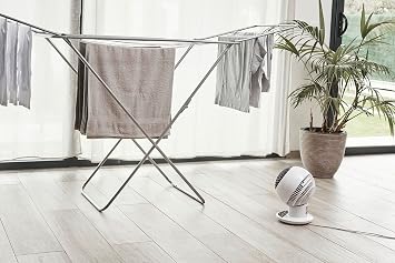 Iris Ohyama Woozoo Table Fan, Covers Rooms up to 43 m², Multi-Directional Oscillation, Remote Control, Quiet 35 dB, Portable, 10 Speed Settings, Timer, Desk Fan, For Bedroom & Office, White, PCF-SC15T