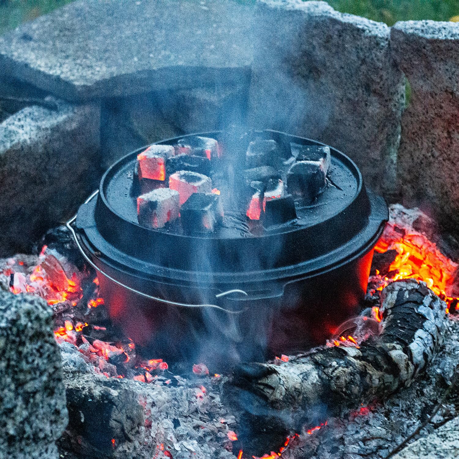 Dutch Oven 6,5 l sans pieds – Grande casserole en fonte pour cuisinière, induction, four, rôti, pain, barbecue – Cocotte pour famille, ragoût, ragoût, ragoût, goulache, cuisine, rôtissoire