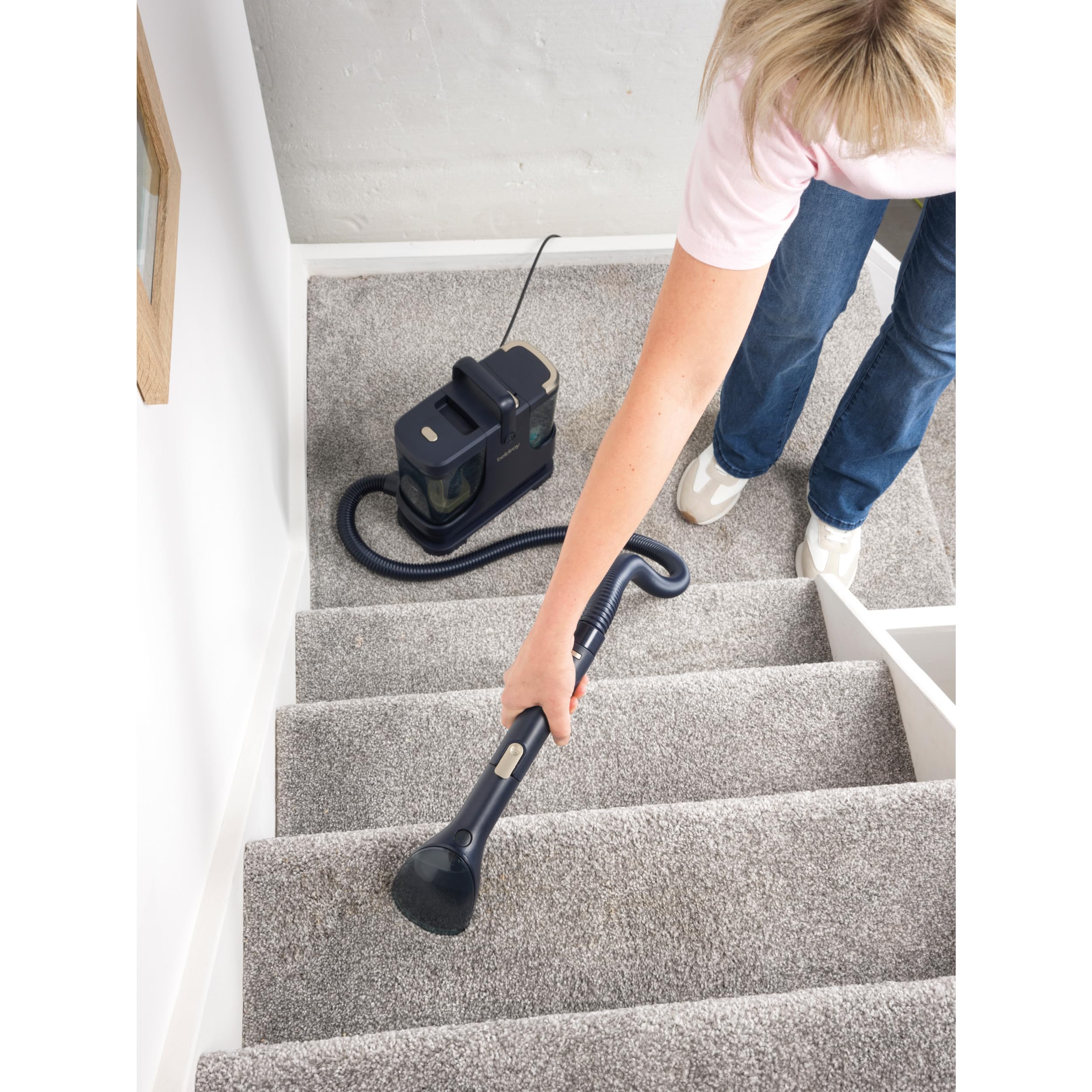 Beldray Spot Lift Pro quitamanchas para alfombras y tapicería | Pulveriza, frota y aspira, manguera extensible de 1,65 m, sistema de doble depósito, manguera desmontable