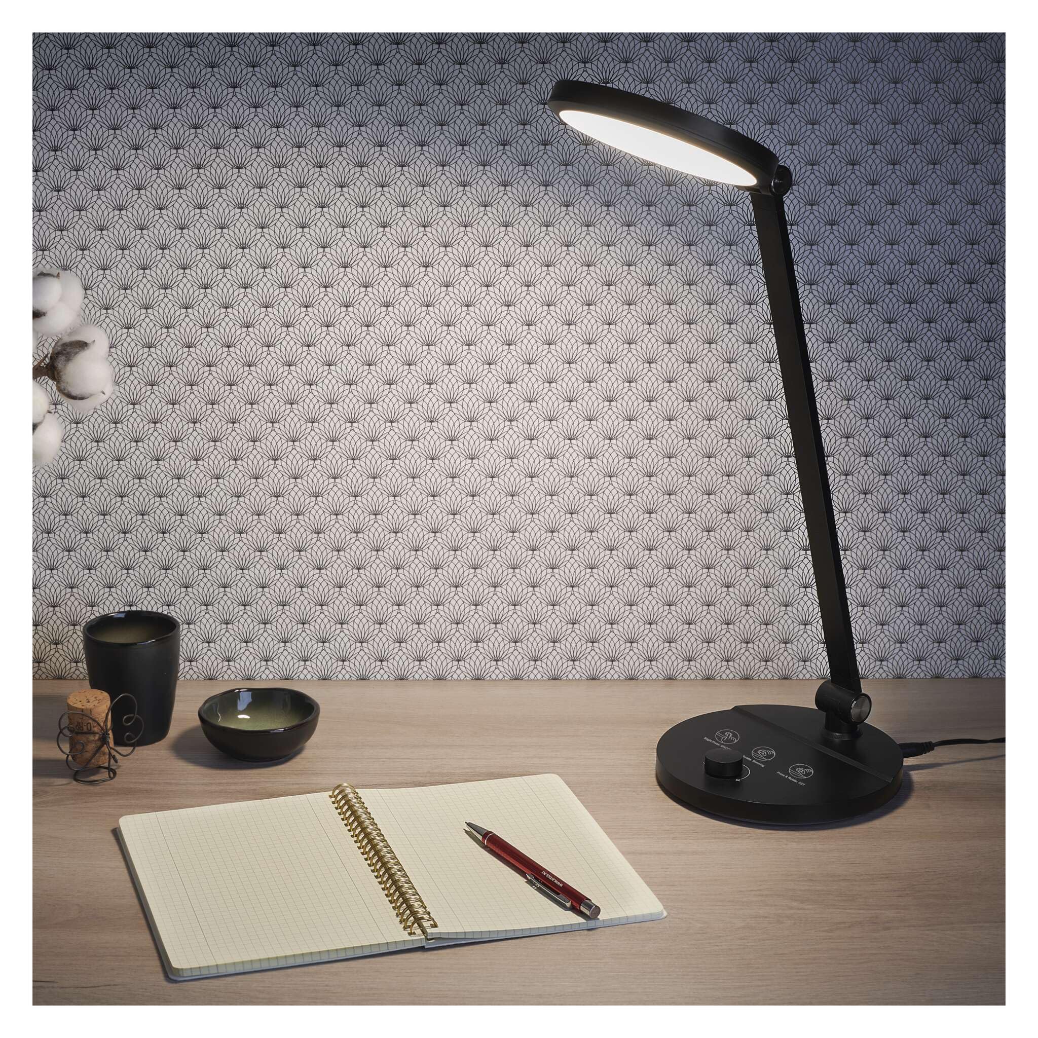 EMOS Lampada da scrivania a LED CHARLES, lampada da tavolo con 80 LED, potenza 7,6 W, luminosità 550 lm, pieghevole e inclinabile, temperatura di colore regolabile, dimmerazione graduale, cavo da 1,3
